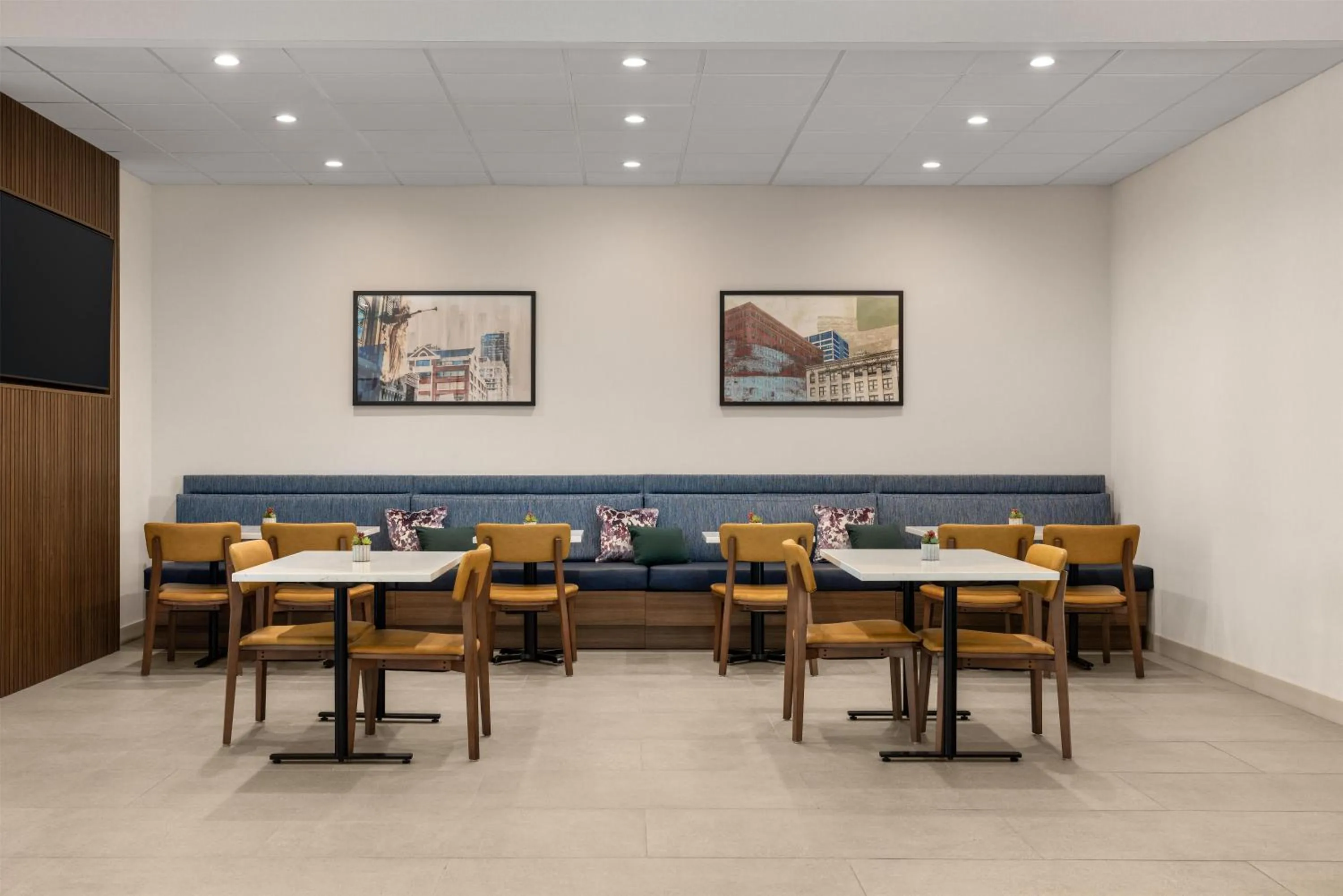 Breakfast in Home2 Suites By Hilton Fort Worth Lake Worth