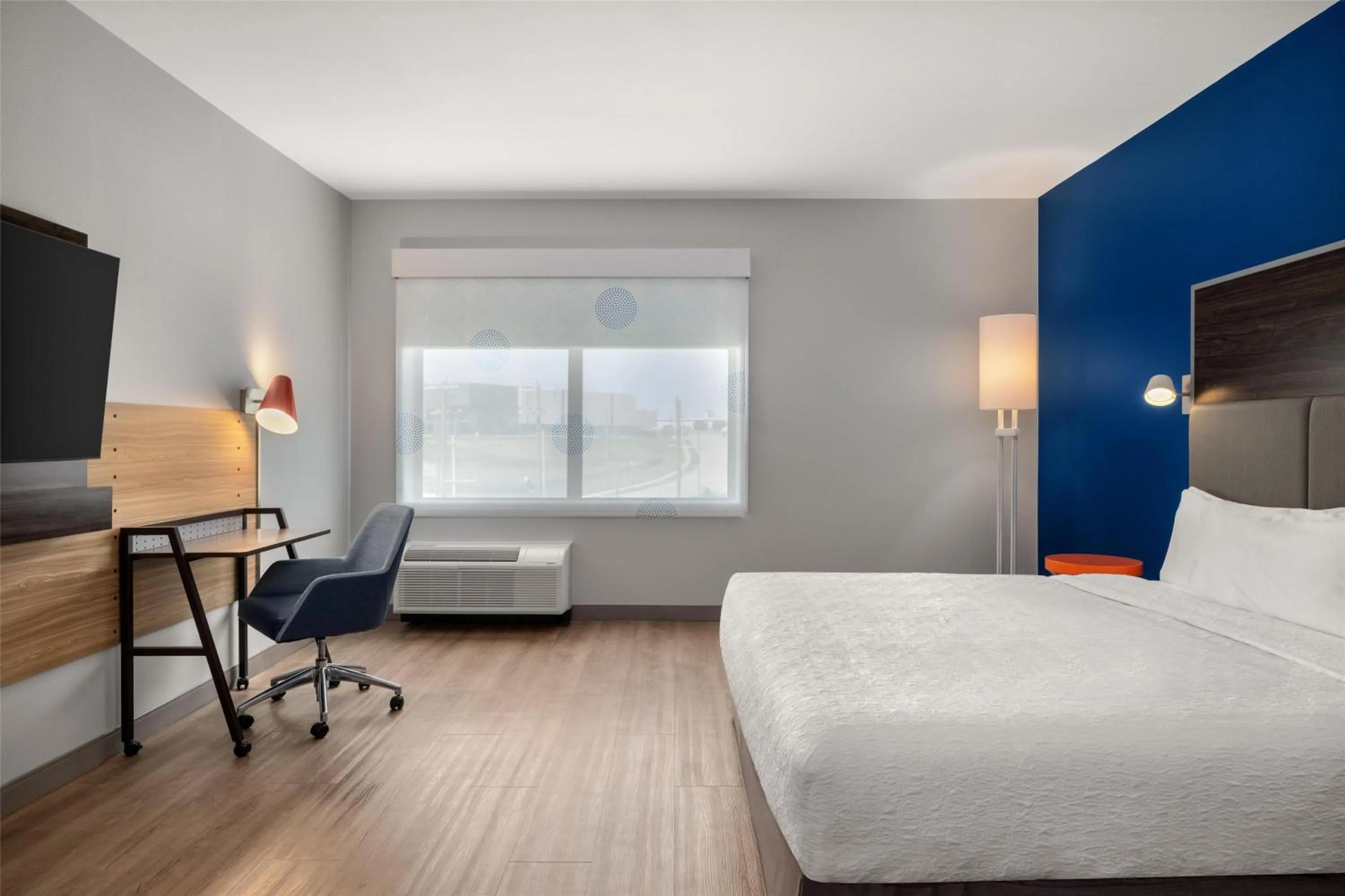 Bedroom, Bed in Tru By Hilton Fort Worth Lake Worth