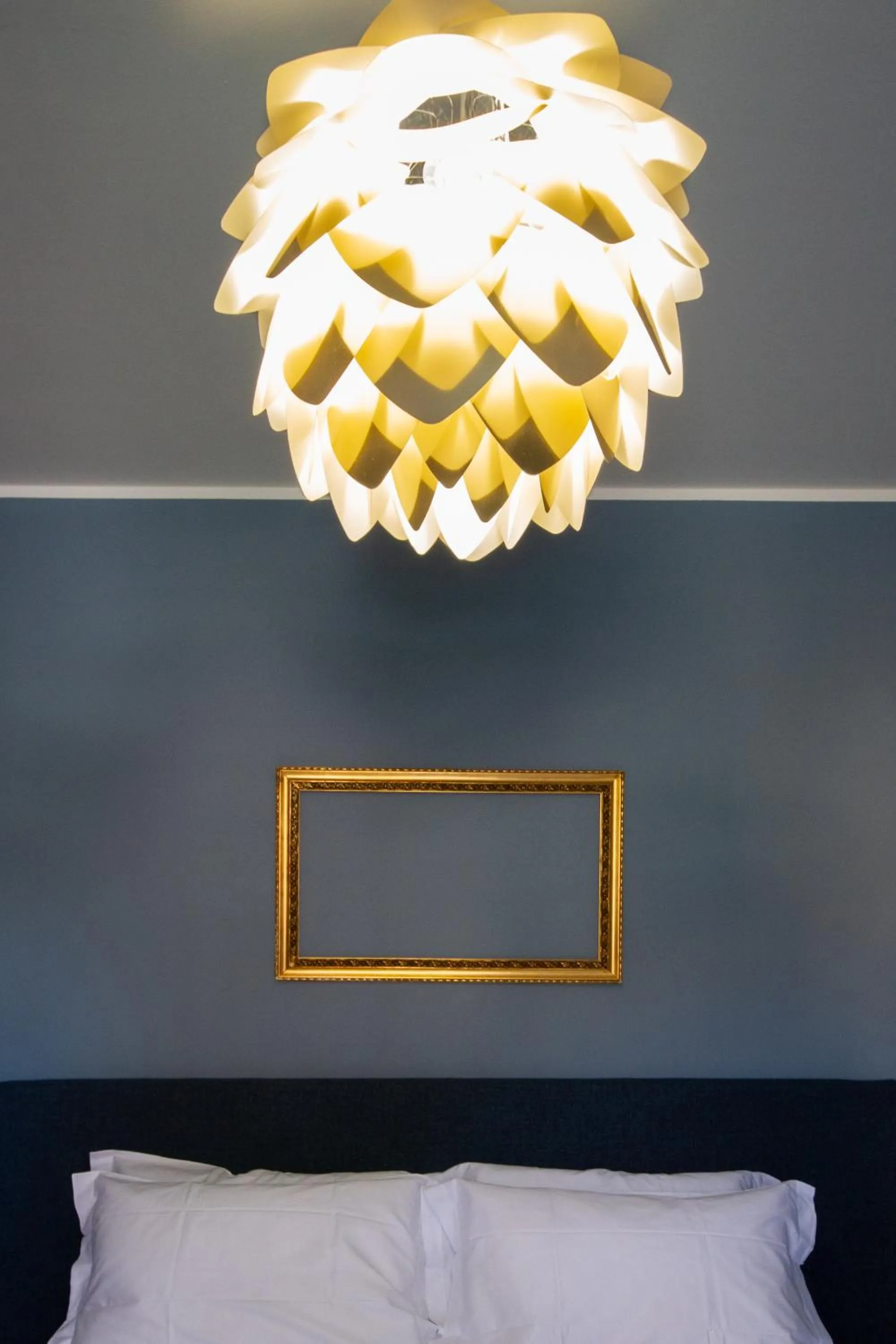 Decorative detail, Bed in Albergo del Duca