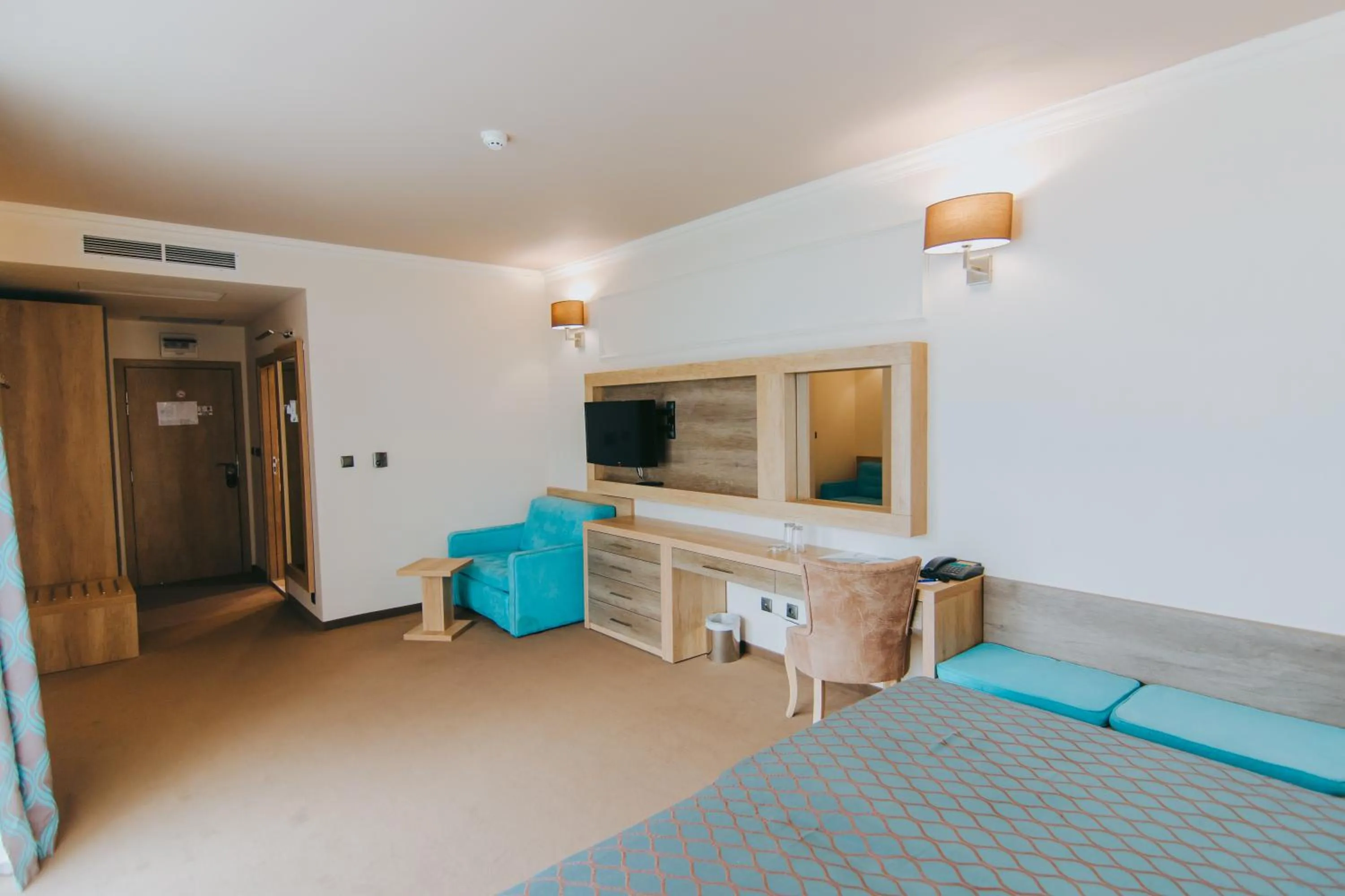 Property building, Bed in Tiara Beach - All Inclusive