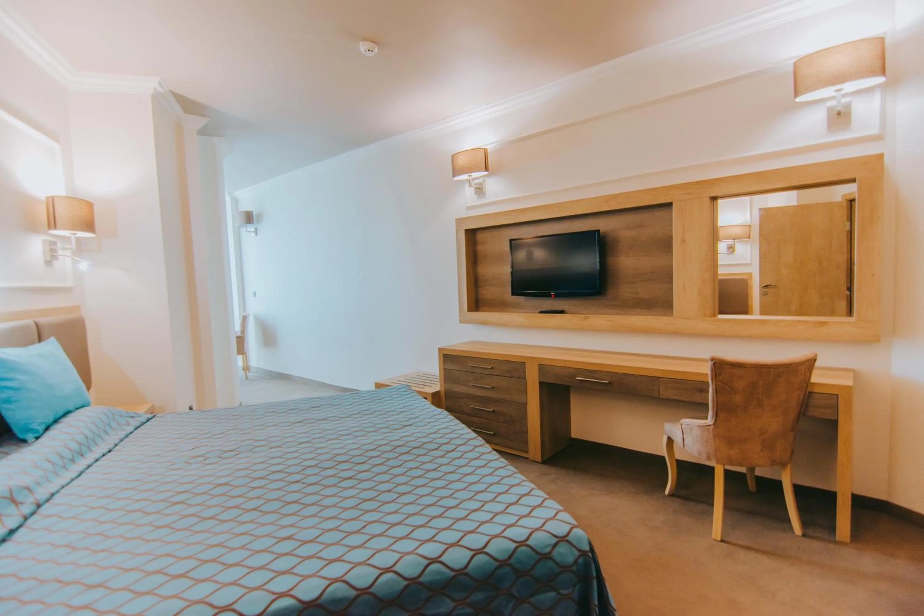 Bedroom, Bed in Tiara Beach - All Inclusive