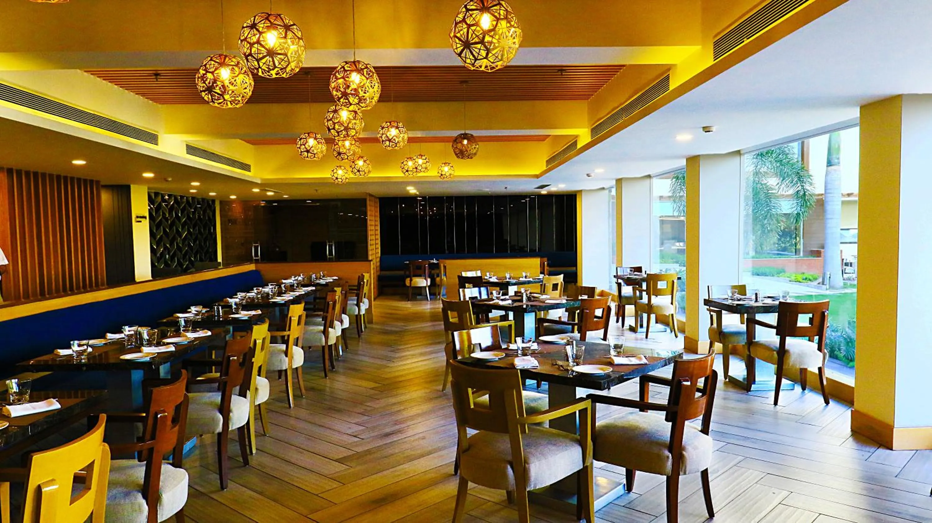 Restaurant/places to eat in Country Inn & Suites By Radisson Jammu