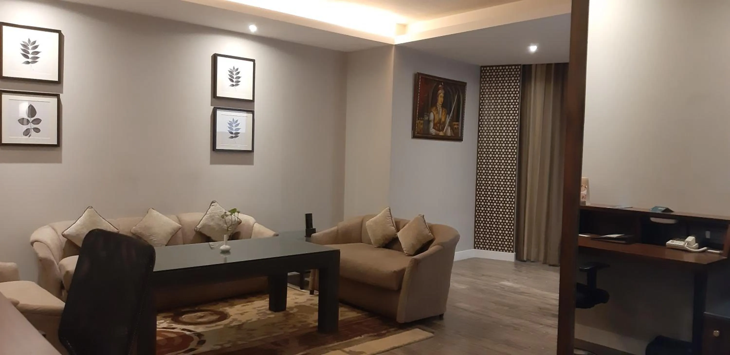 Living room in Country Inn & Suites By Radisson Jammu