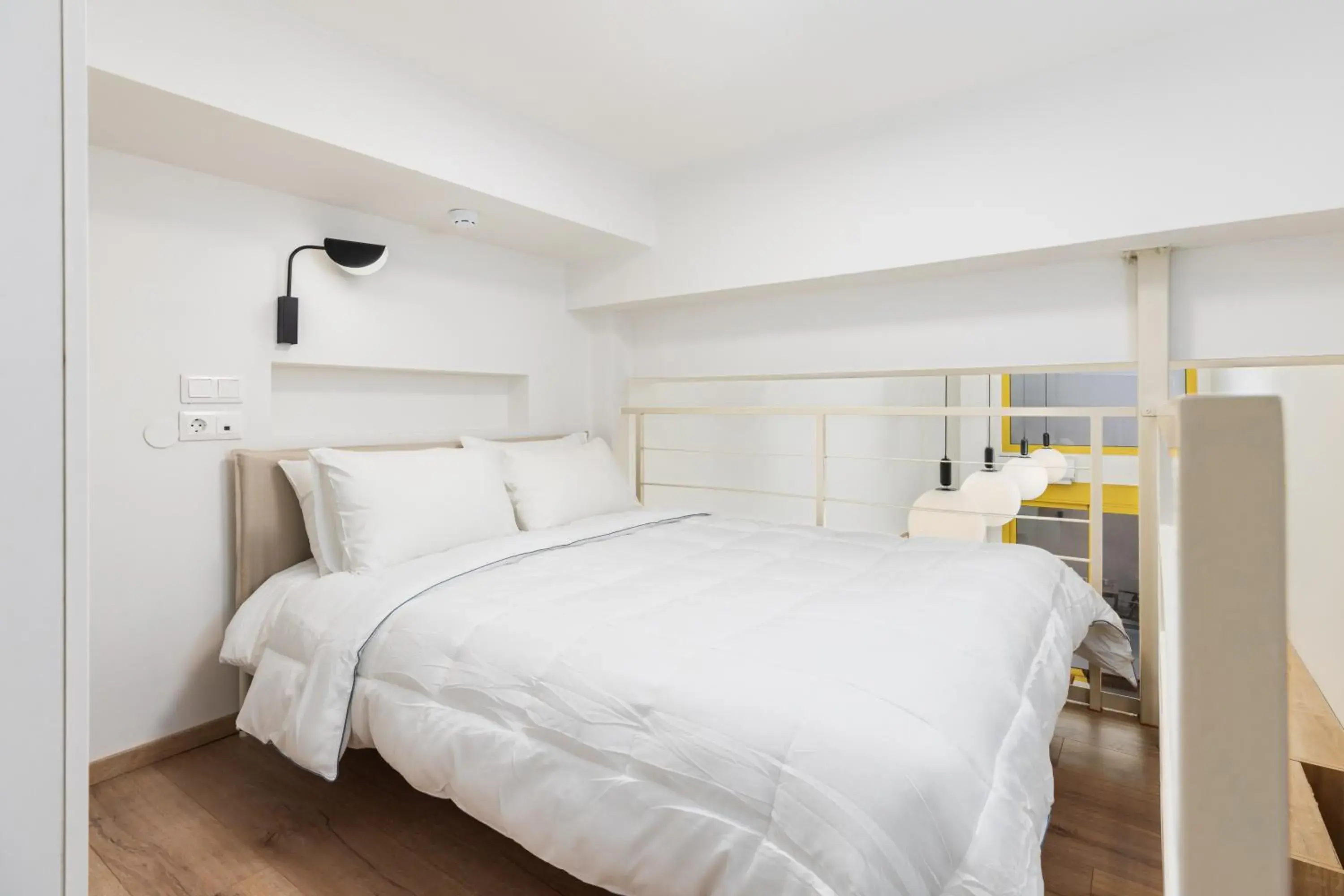 Bed in Soho Harbor by halu! Bed in Soho Harbor by halu!