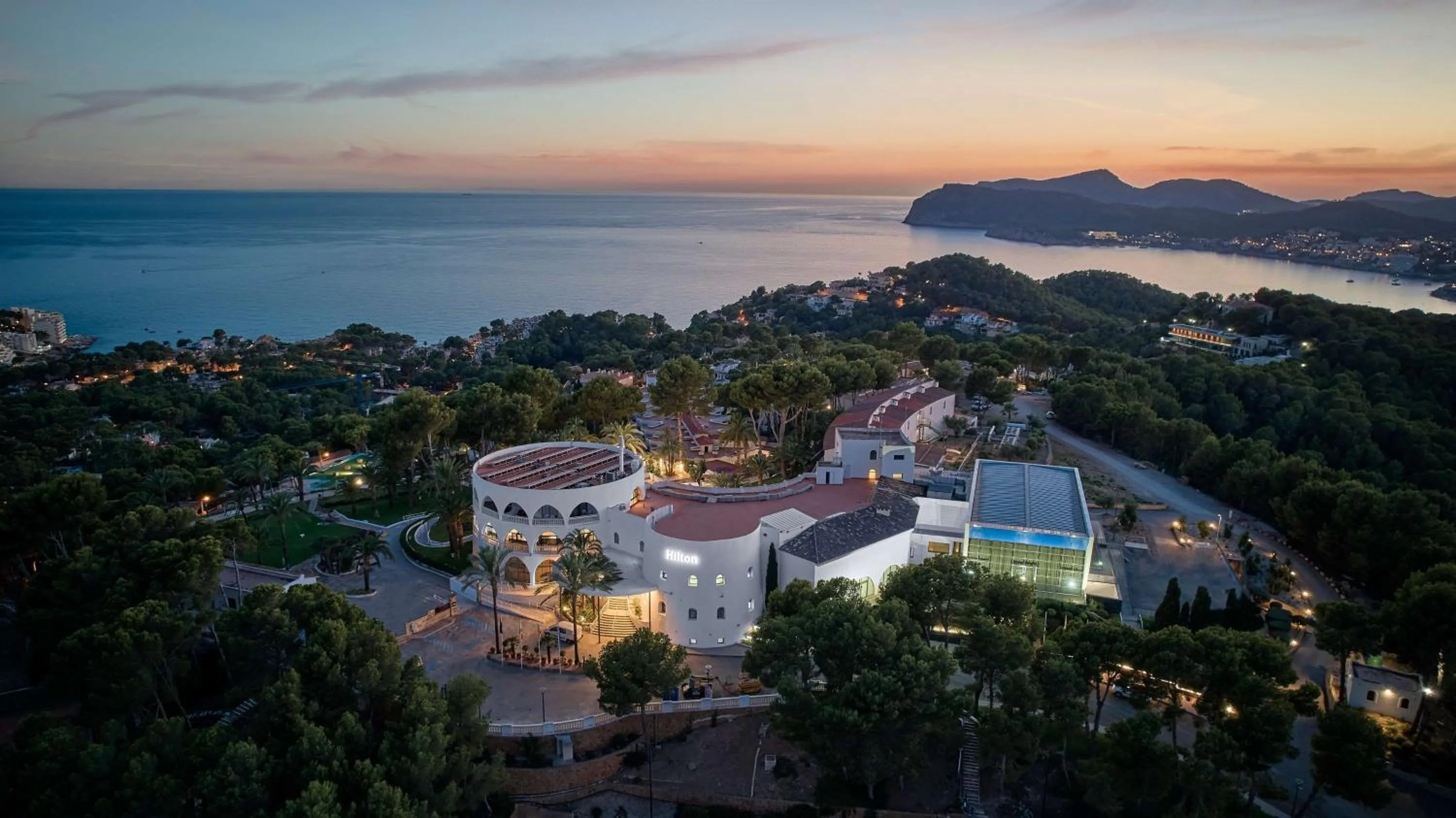 Property building in Hilton Mallorca Galatzo