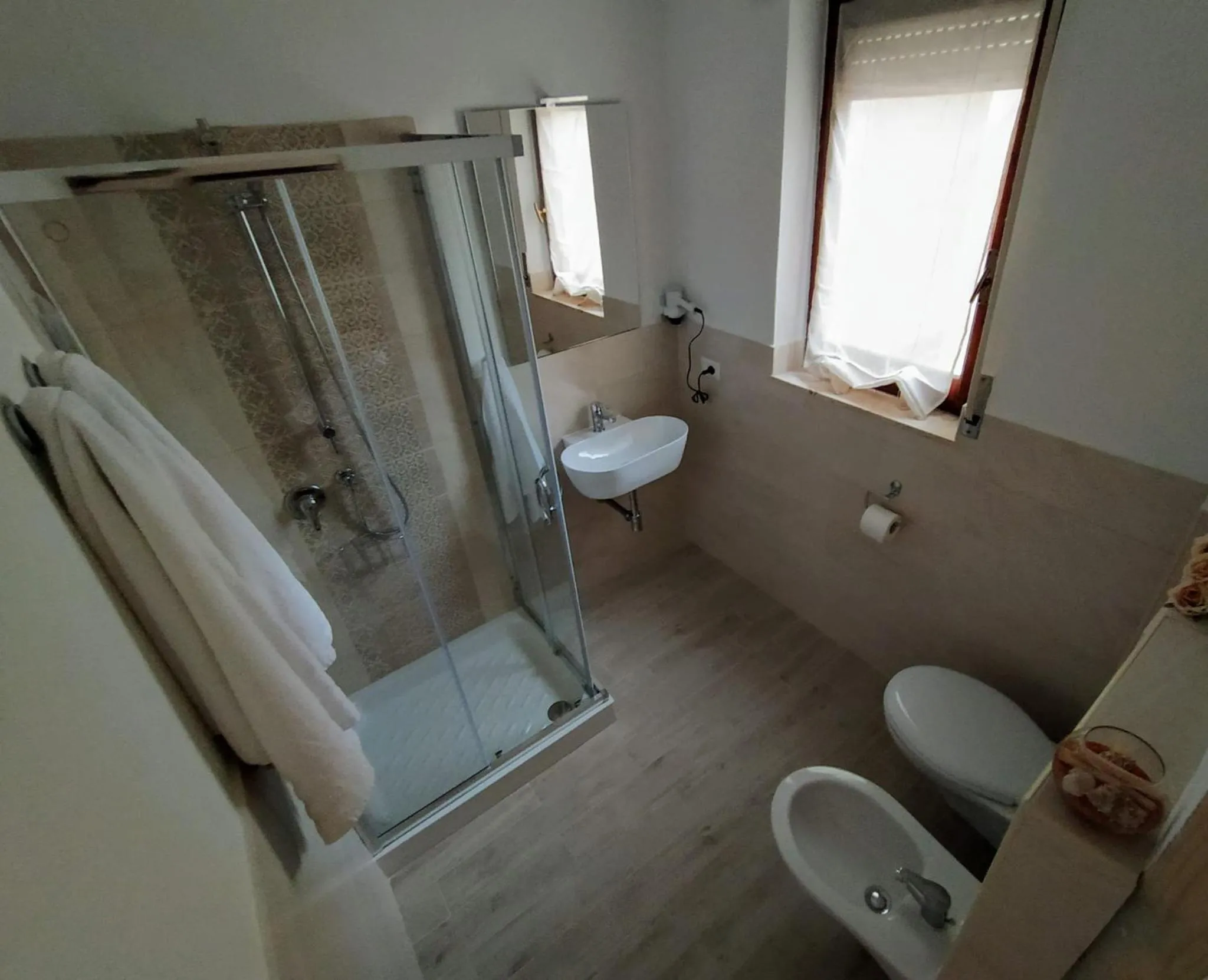 Shower in B&B Alghero Mare Chiaro
