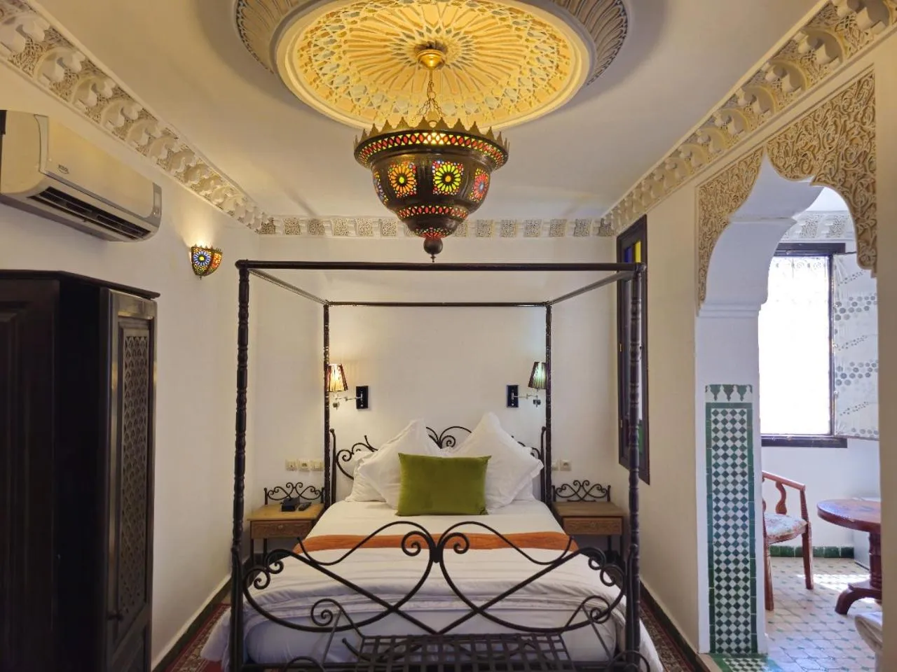Bed in Riad Bab Fes Suite &Spa