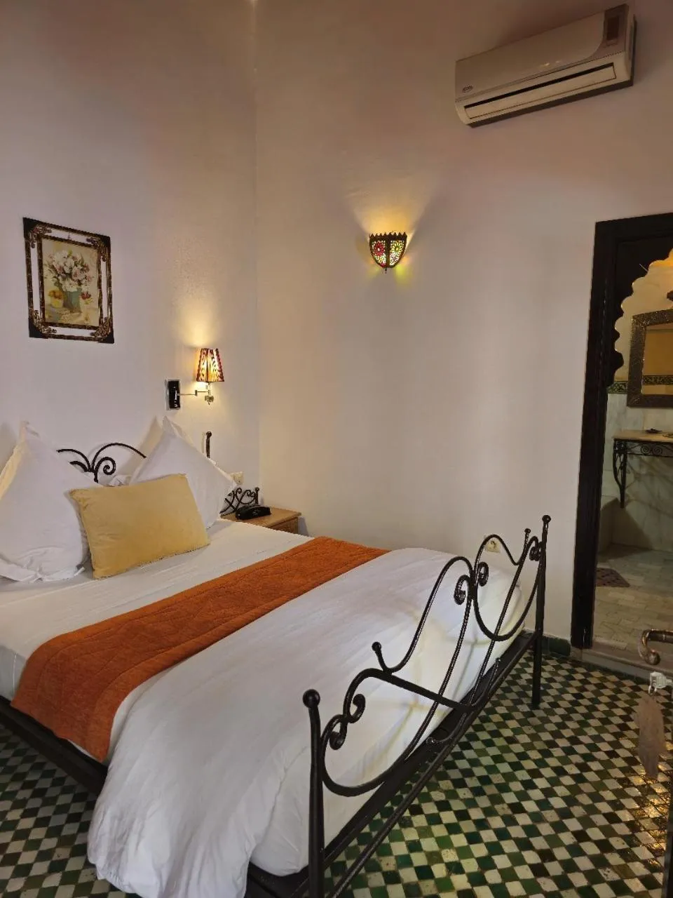 Bed in Riad Bab Fes Suite &Spa