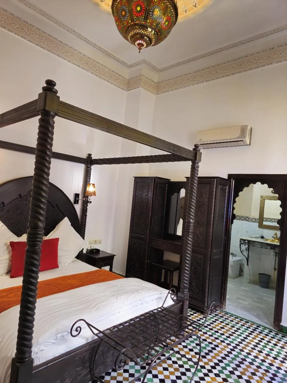 Bed in Riad Bab Fes Suite &Spa