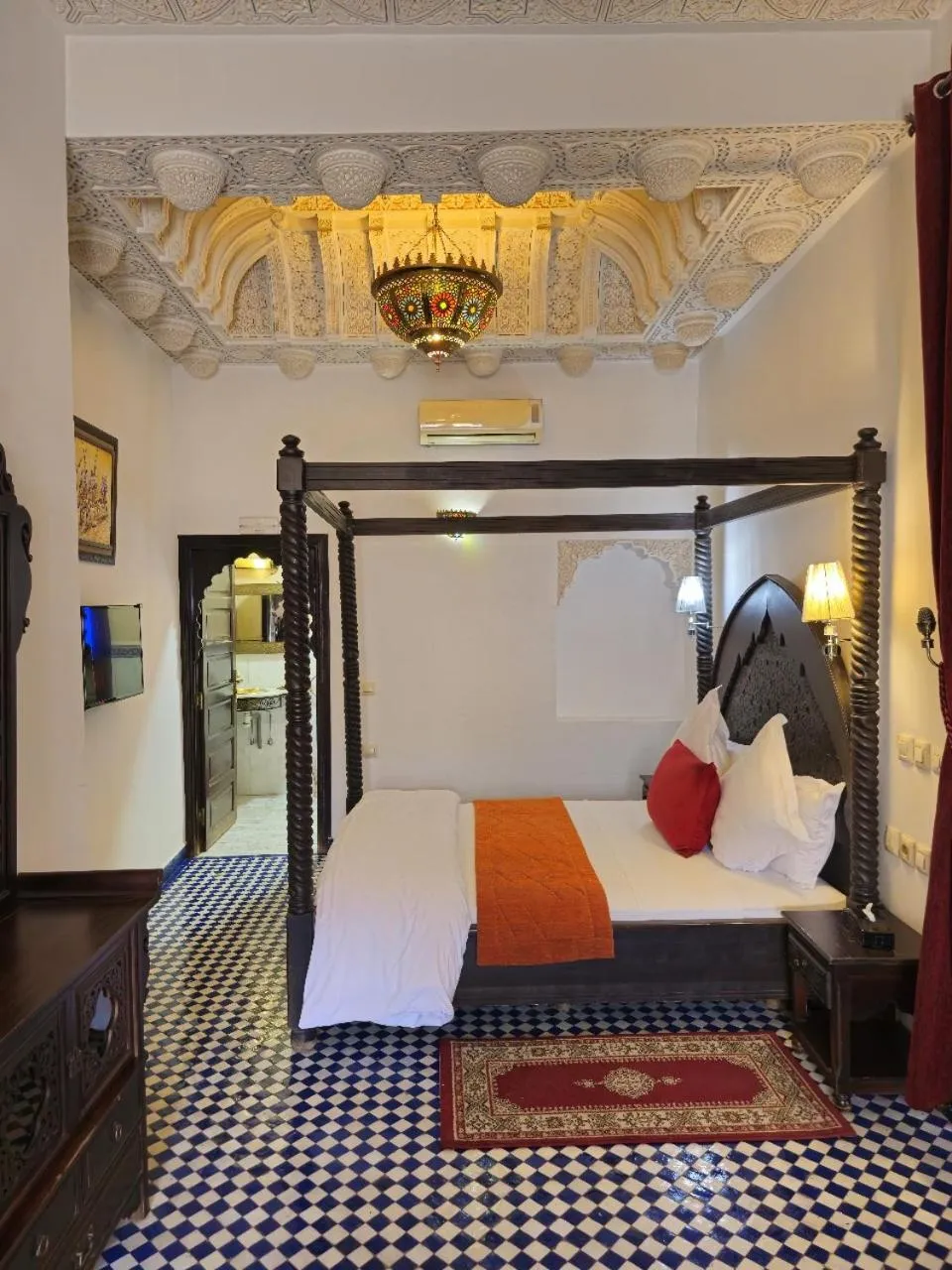 Bed in Riad Bab Fes Suite &Spa