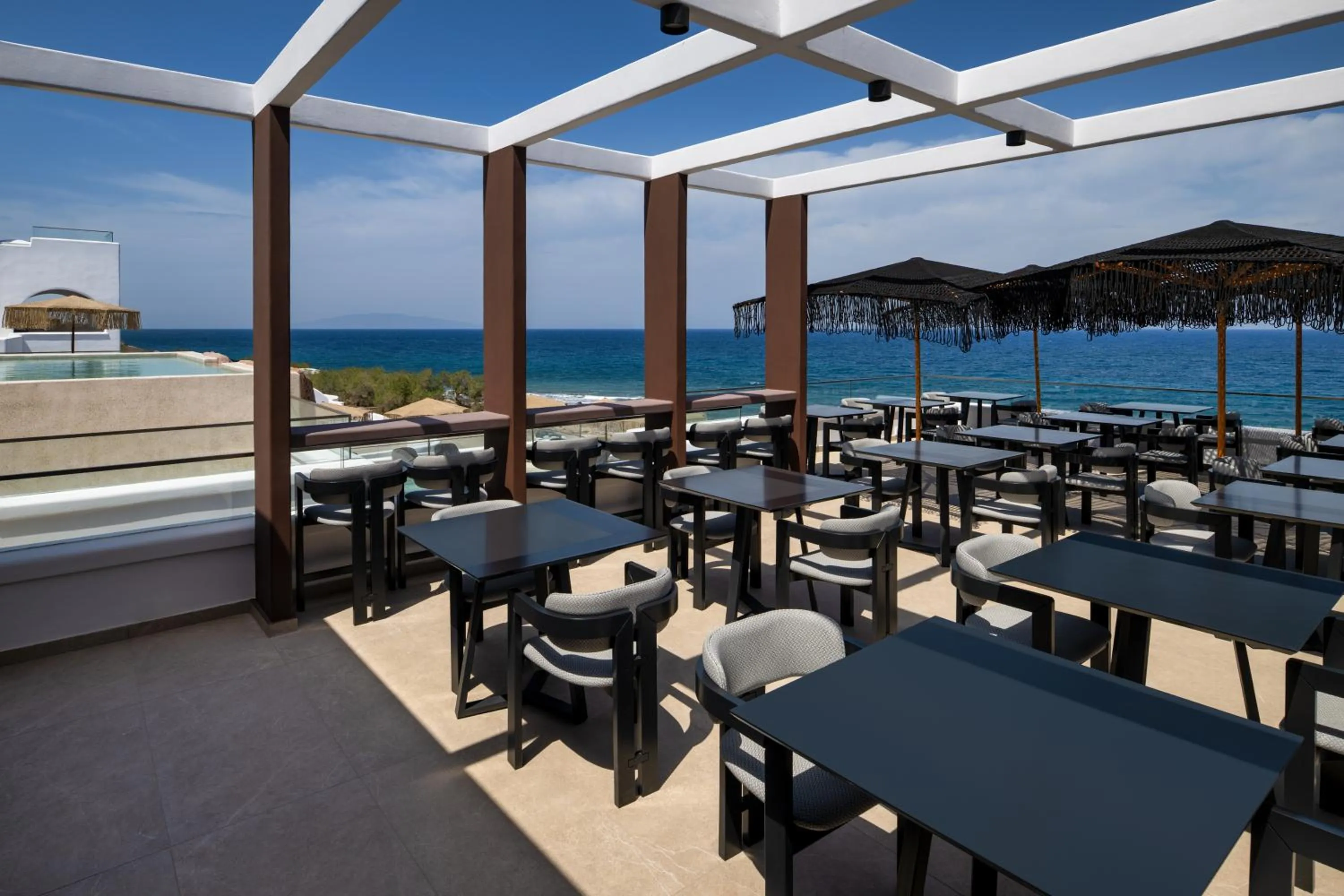Restaurant/places to eat in Aelia Thalassa
