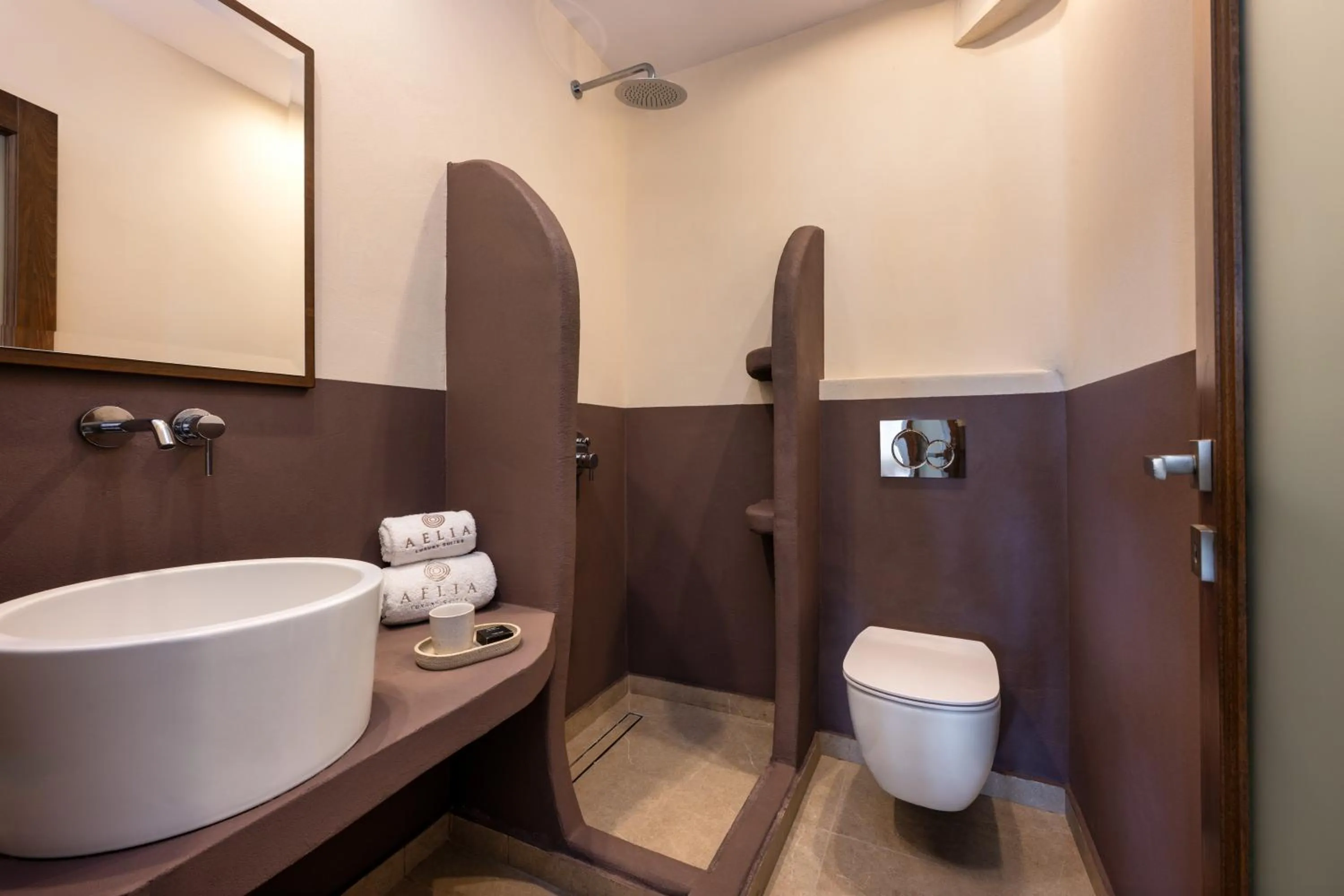 Bathroom in Aelia Thalassa