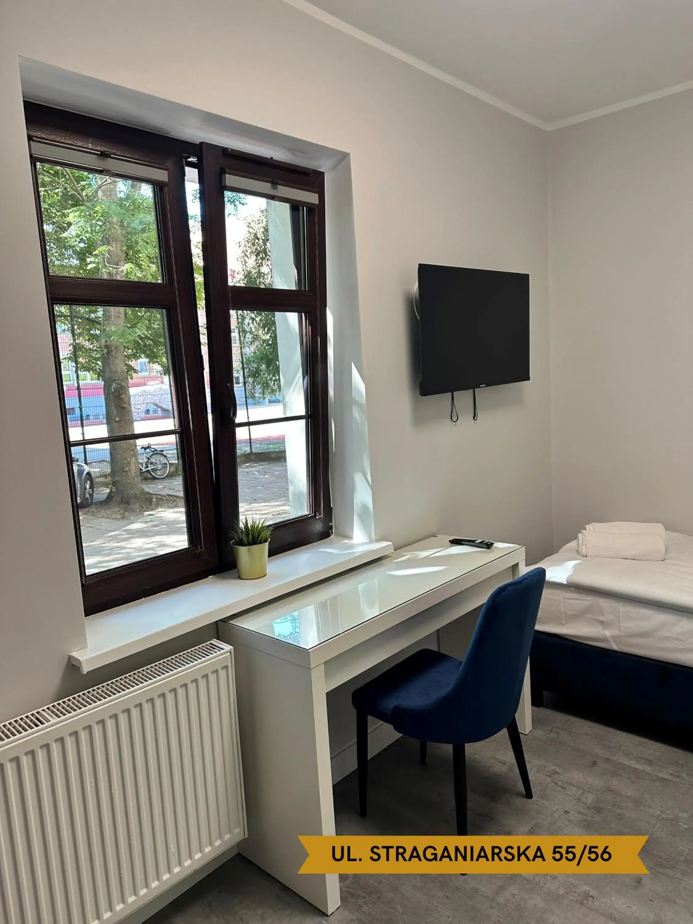 Single room with bathroom – Straganiarska 55/56 Street in Lunette Apartments Single room with bathroom – Straganiarska 55/56 Street in Lunette Apartments