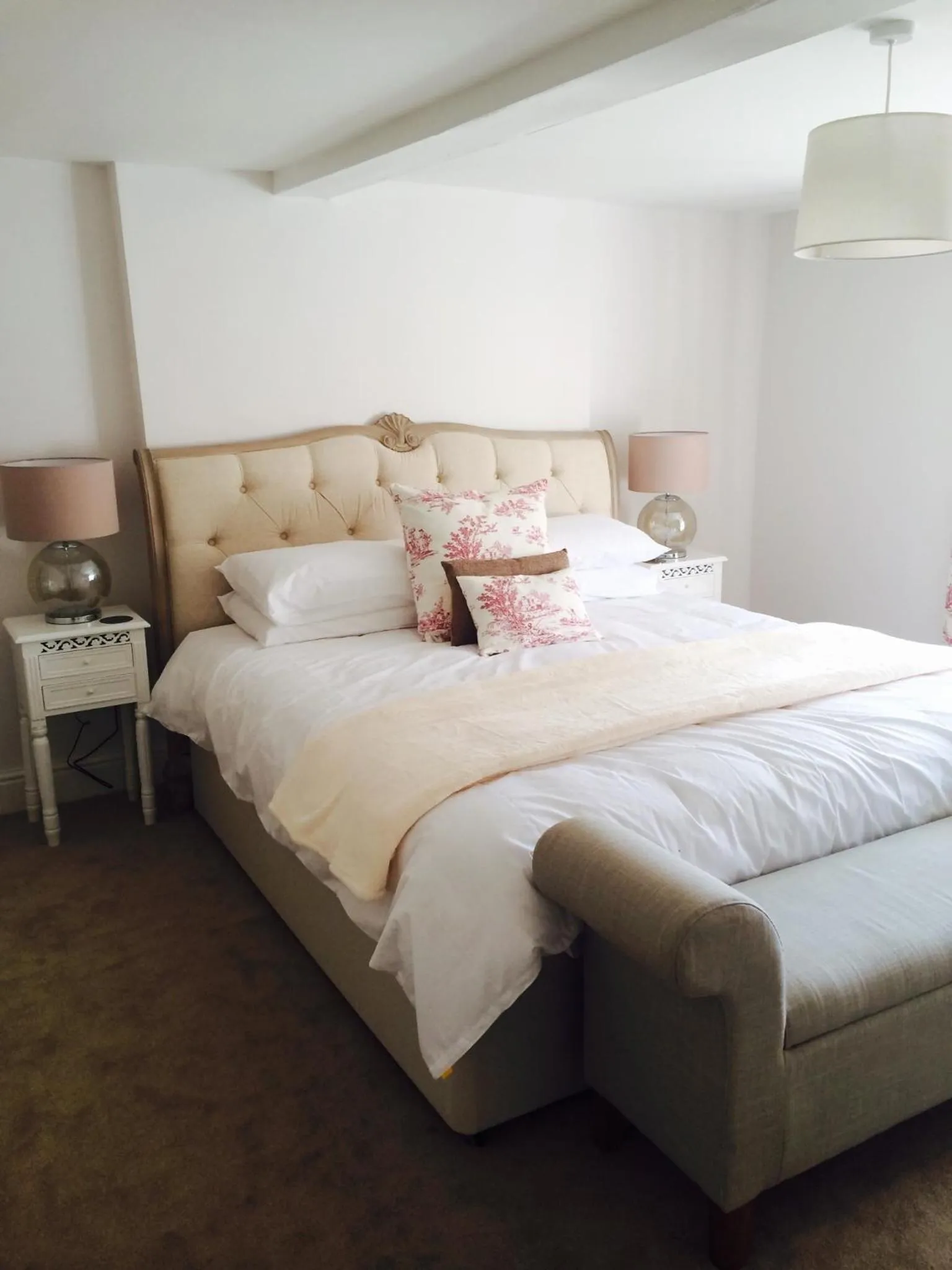 Photo of the whole room, Bed in The Crown Inn