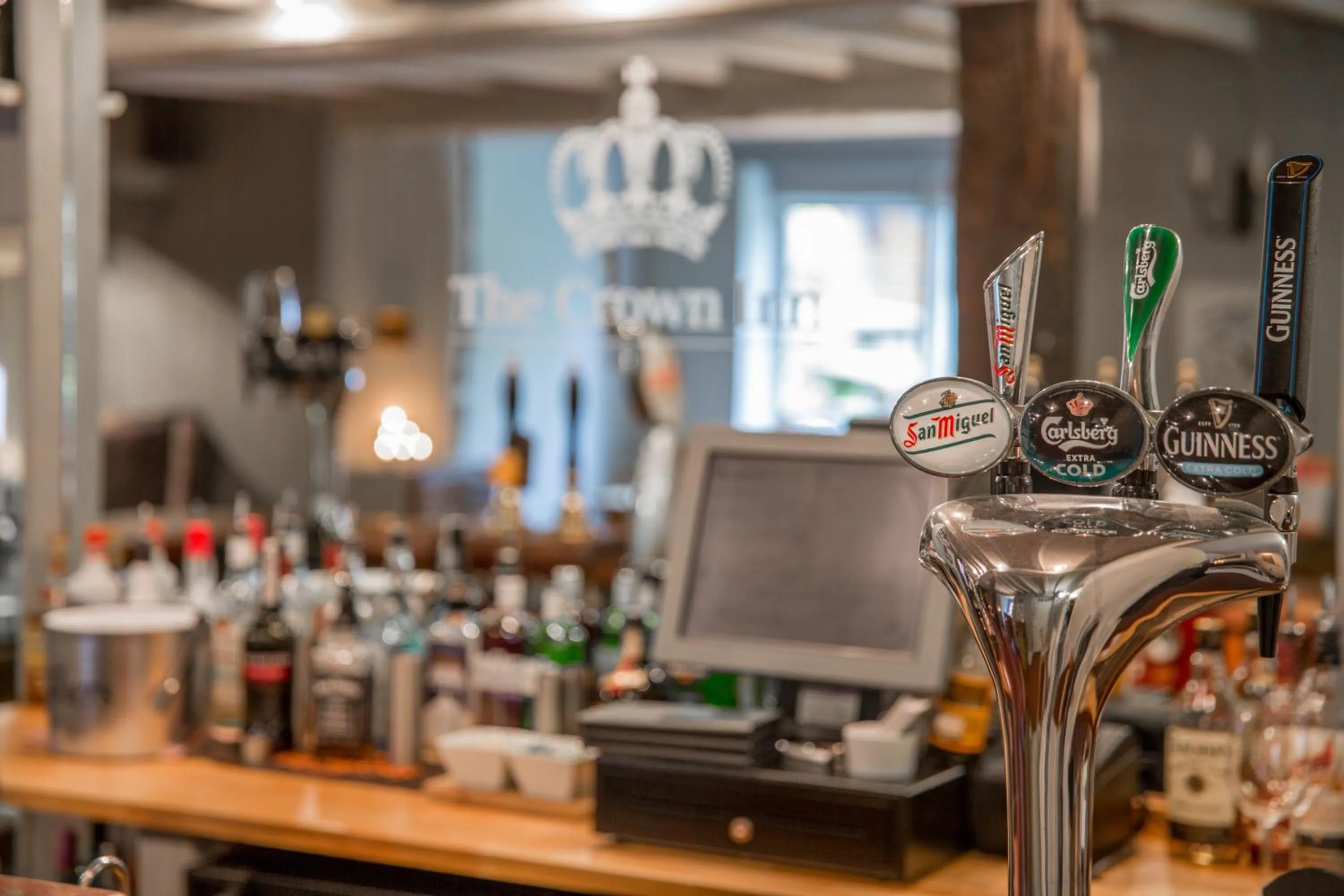Lounge or bar in The Crown Inn