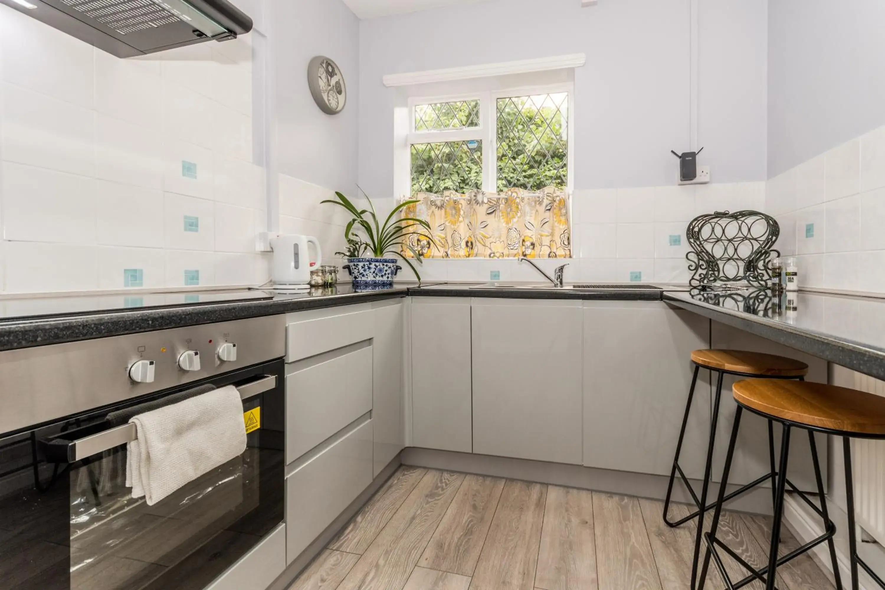 Deluxe Quadruple Room - single occupancy in Albert House Deluxe Quadruple Room - single occupancy in Albert House