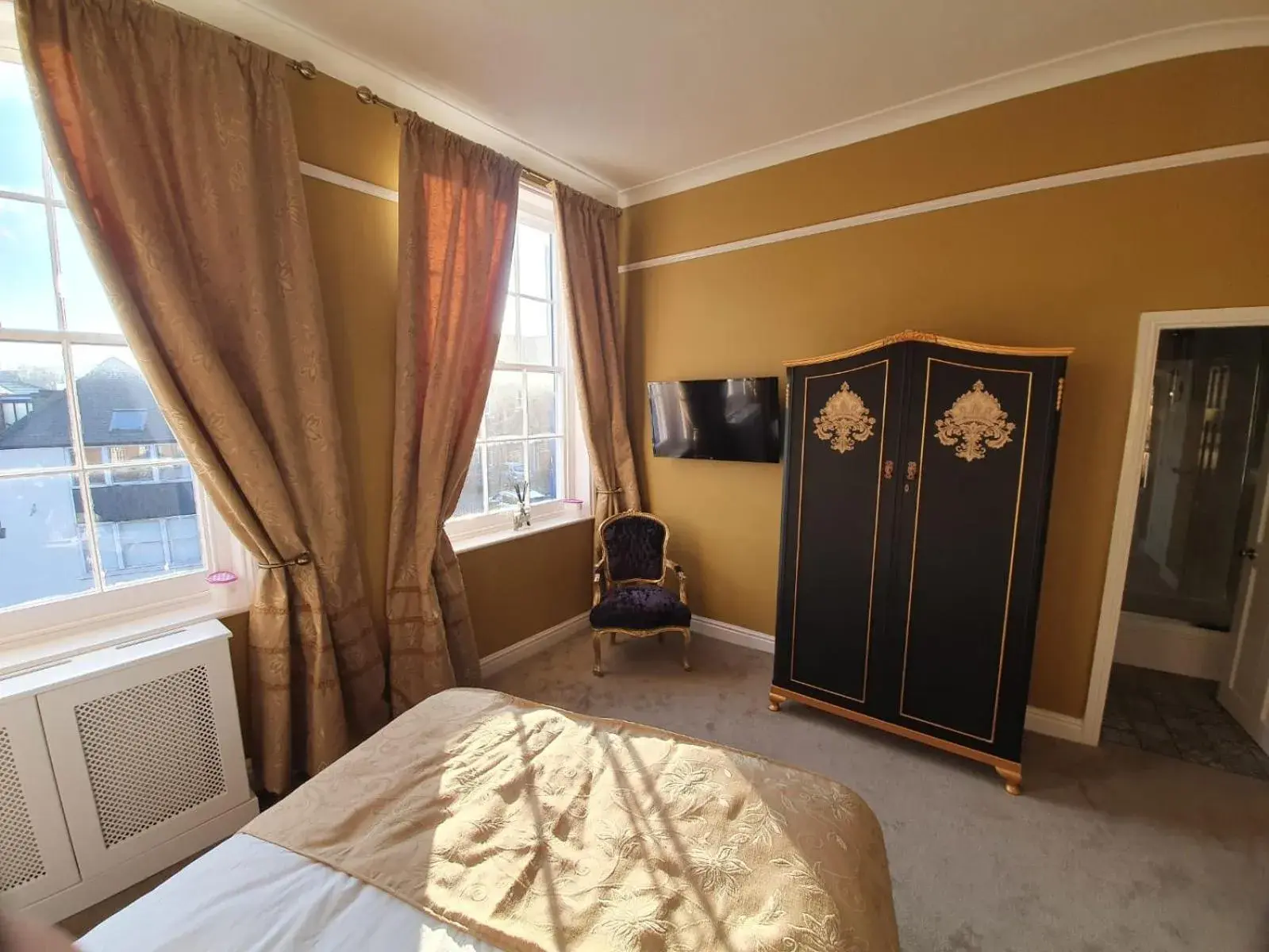 Deluxe Double Room with Shower - single occupancy in Albert House Deluxe Double Room with Shower - single occupancy in Albert House