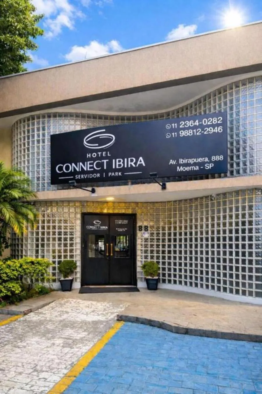 Property building in Hotel Connect Ibira Servidor Park