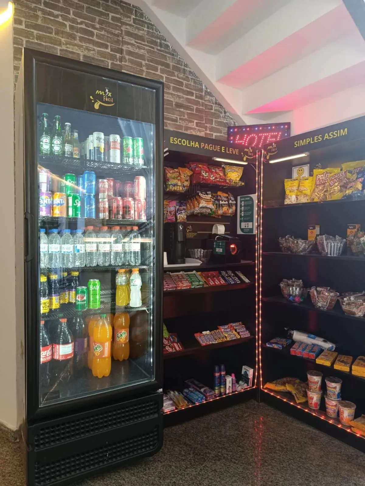 Food and drinks in Hotel Connect Ibira Servidor Park