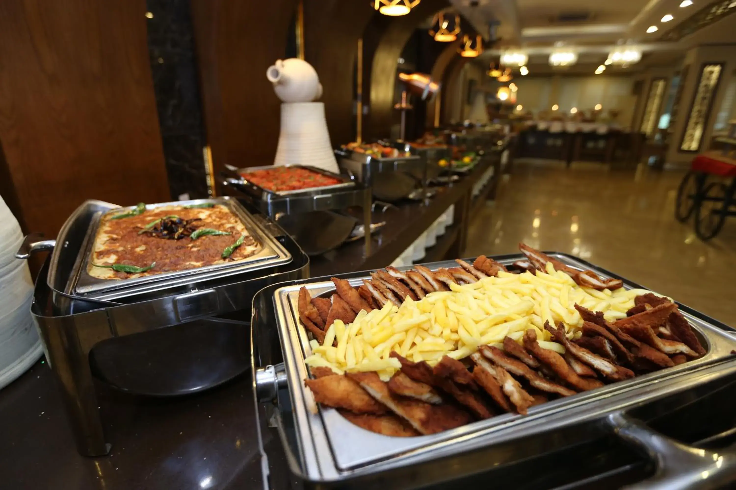 Restaurant/places to eat in Ankawa Royal Hotel & Spa Restaurant/places to eat in Ankawa Royal Hotel & Spa