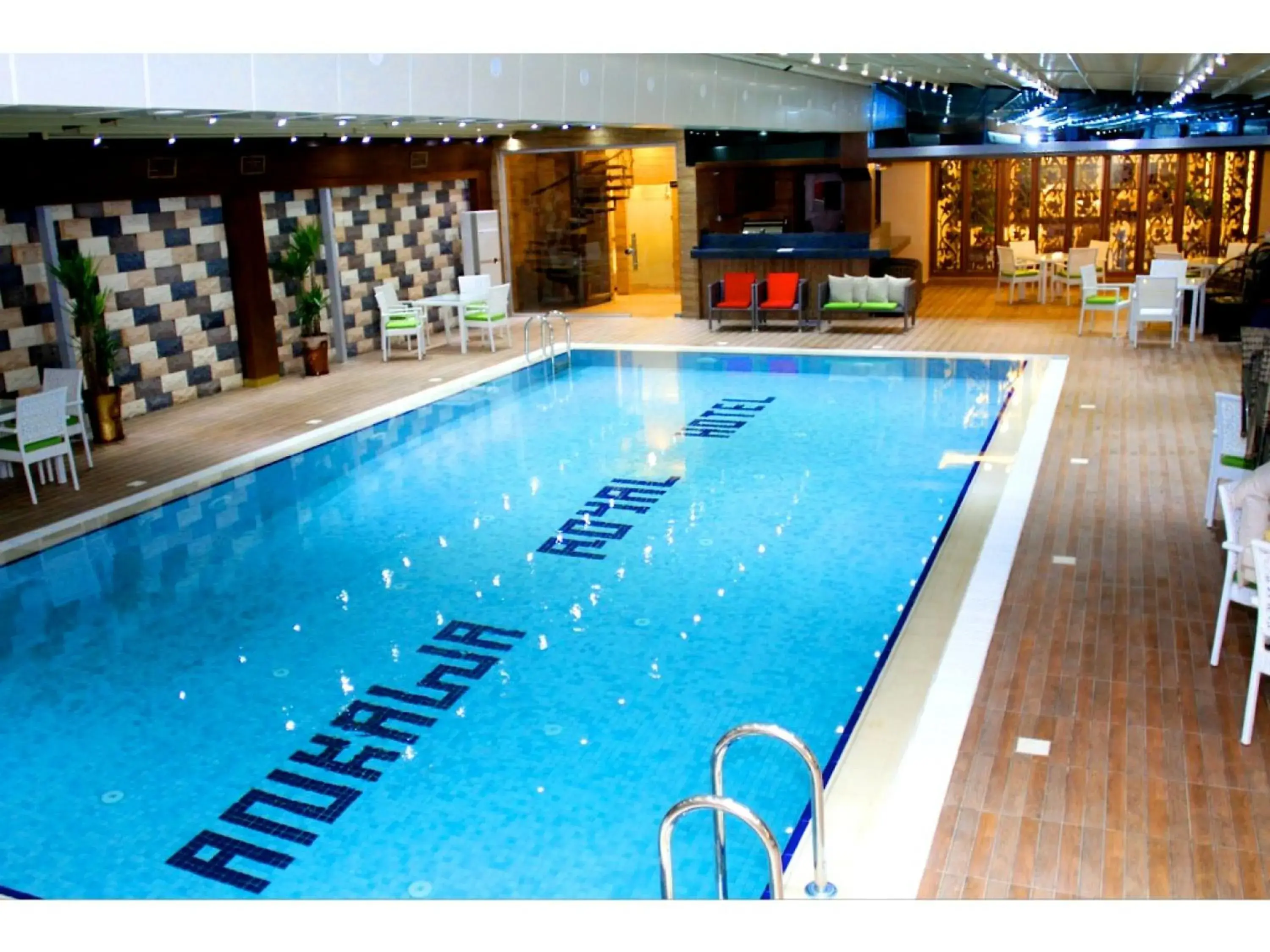 Swimming pool in Ankawa Royal Hotel & Spa Swimming pool in Ankawa Royal Hotel & Spa