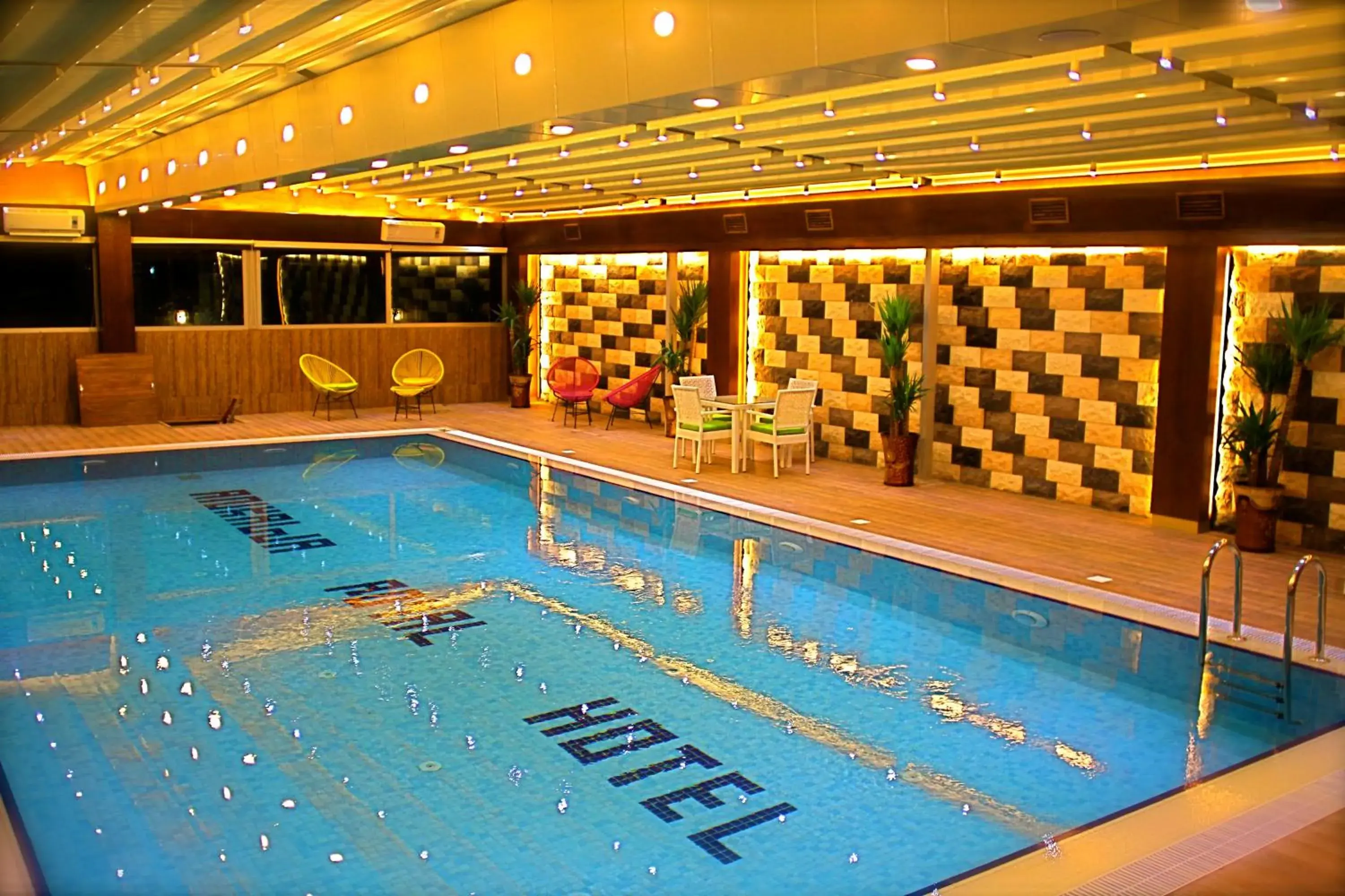 Restaurant/places to eat in Ankawa Royal Hotel & Spa Restaurant/places to eat in Ankawa Royal Hotel & Spa