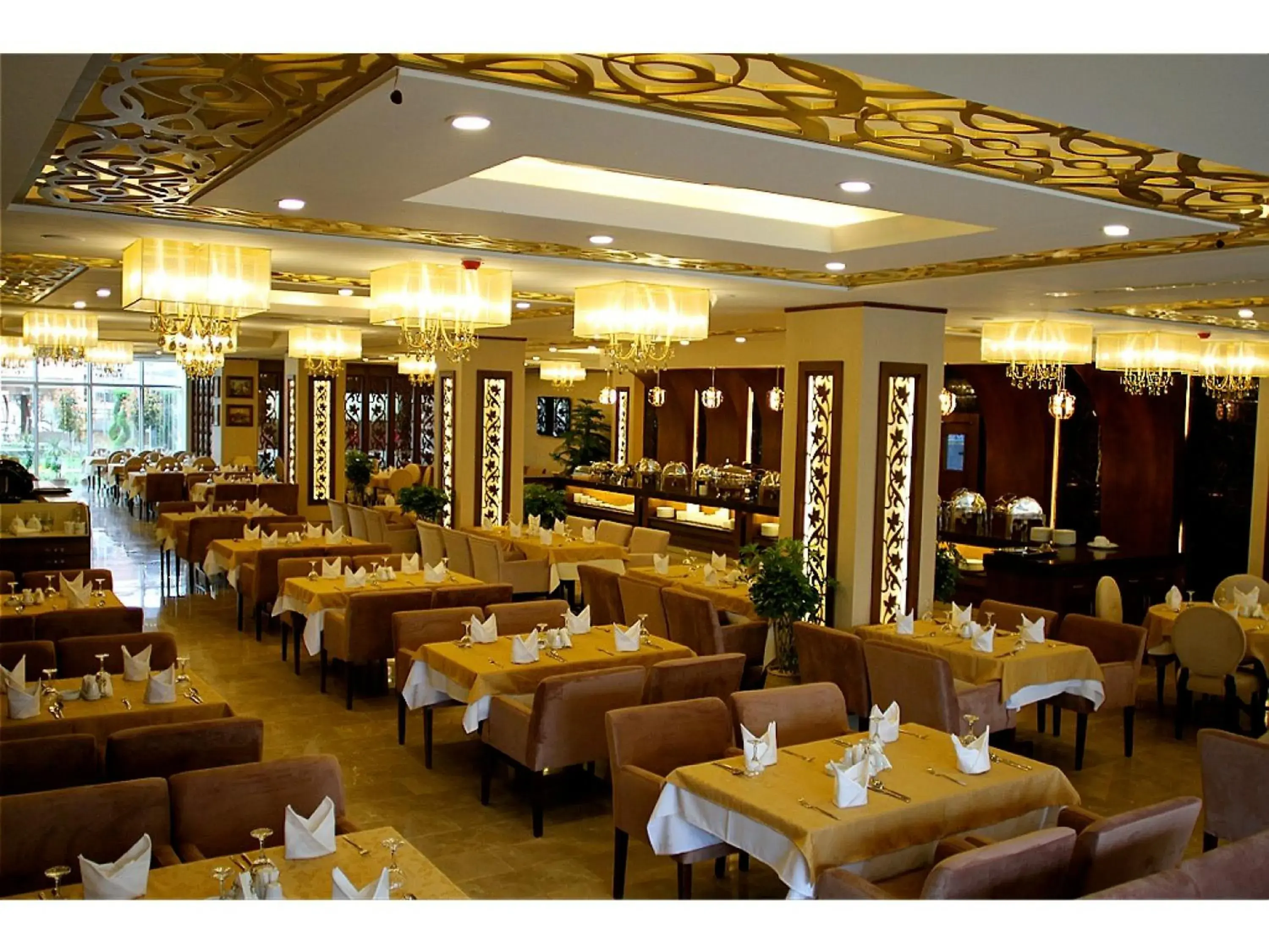 Restaurant/places to eat in Ankawa Royal Hotel & Spa Restaurant/places to eat in Ankawa Royal Hotel & Spa