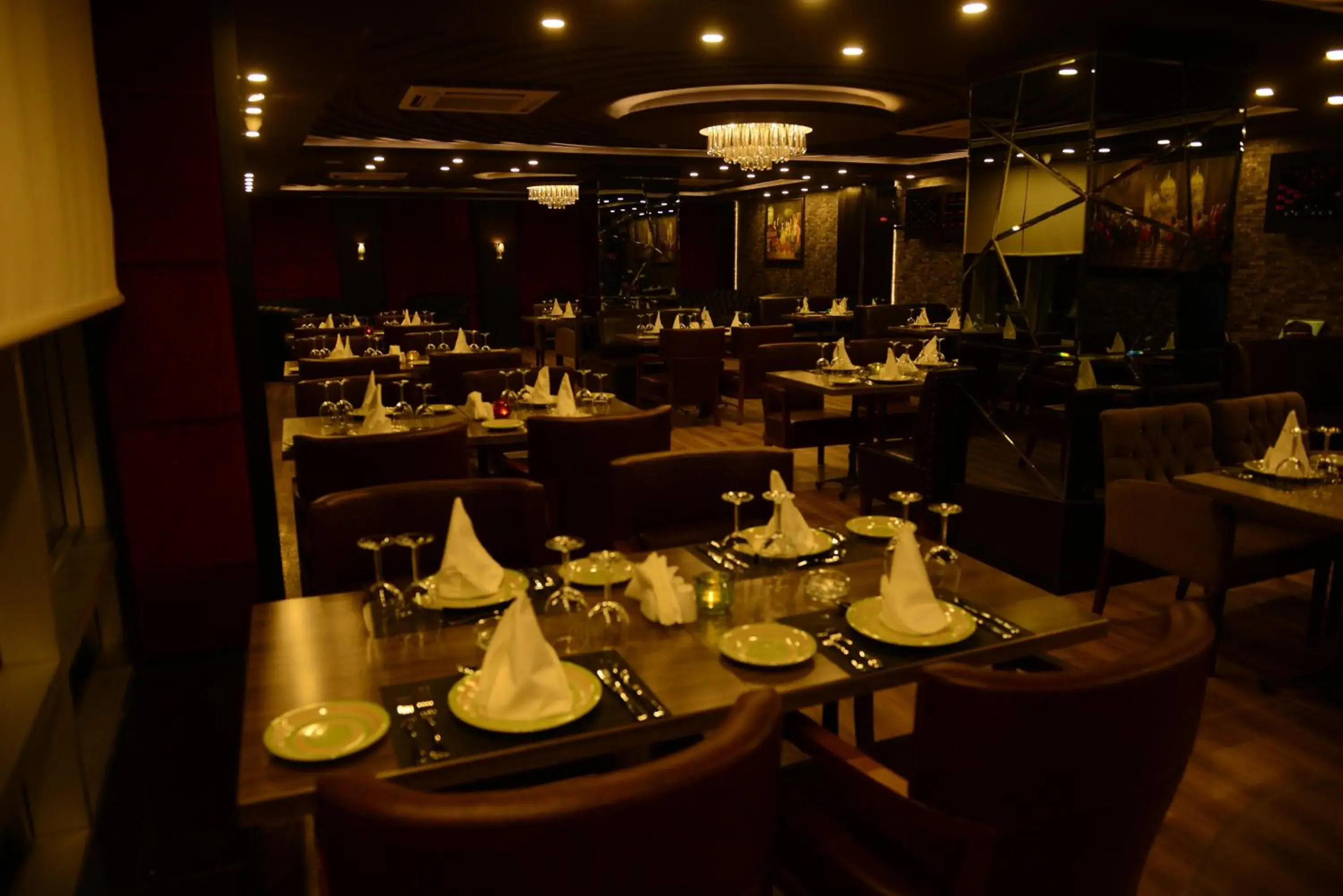 Restaurant/places to eat in Ankawa Royal Hotel & Spa Restaurant/places to eat in Ankawa Royal Hotel & Spa