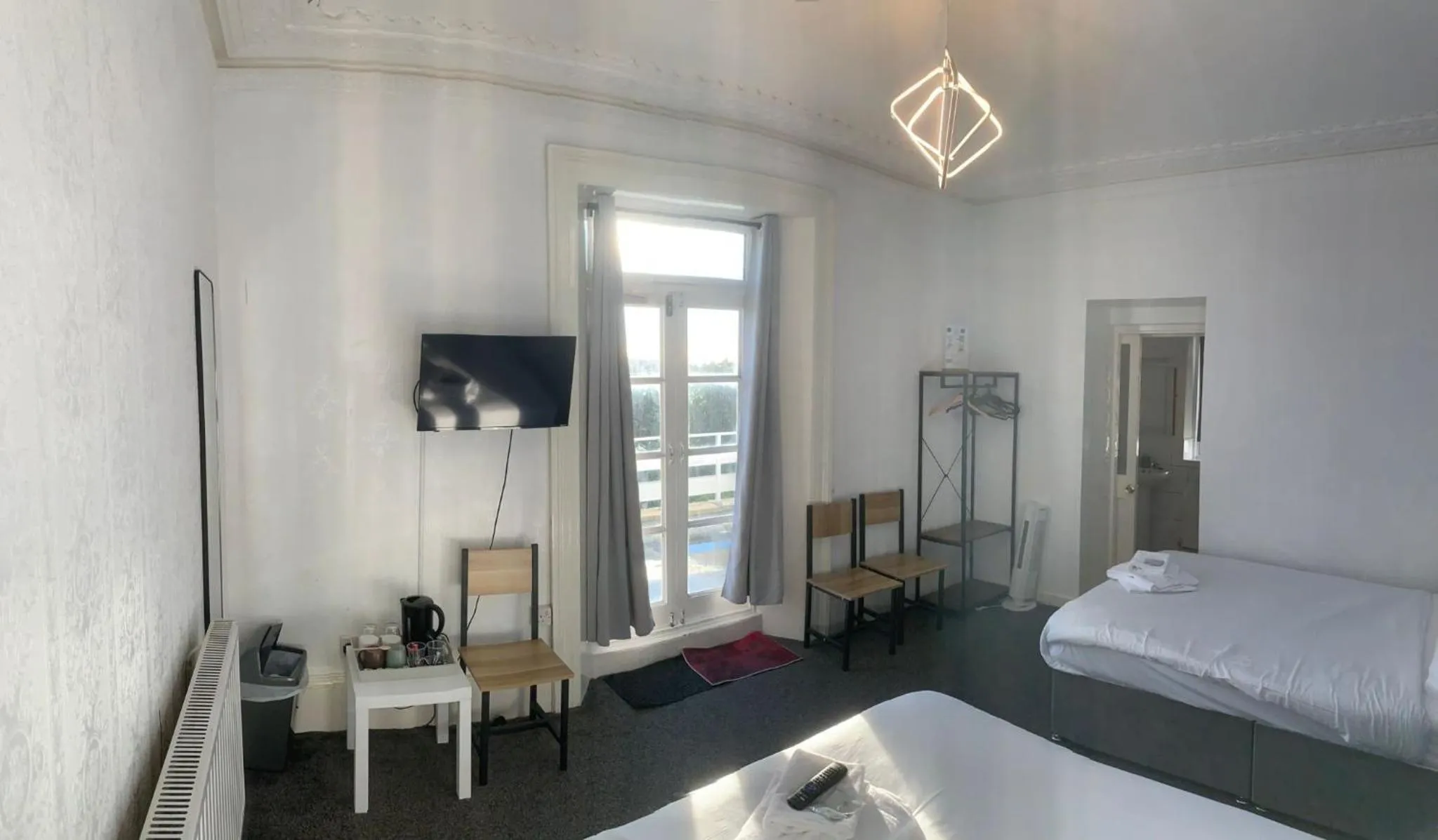 Bedroom, Bed in Savoy Hotel