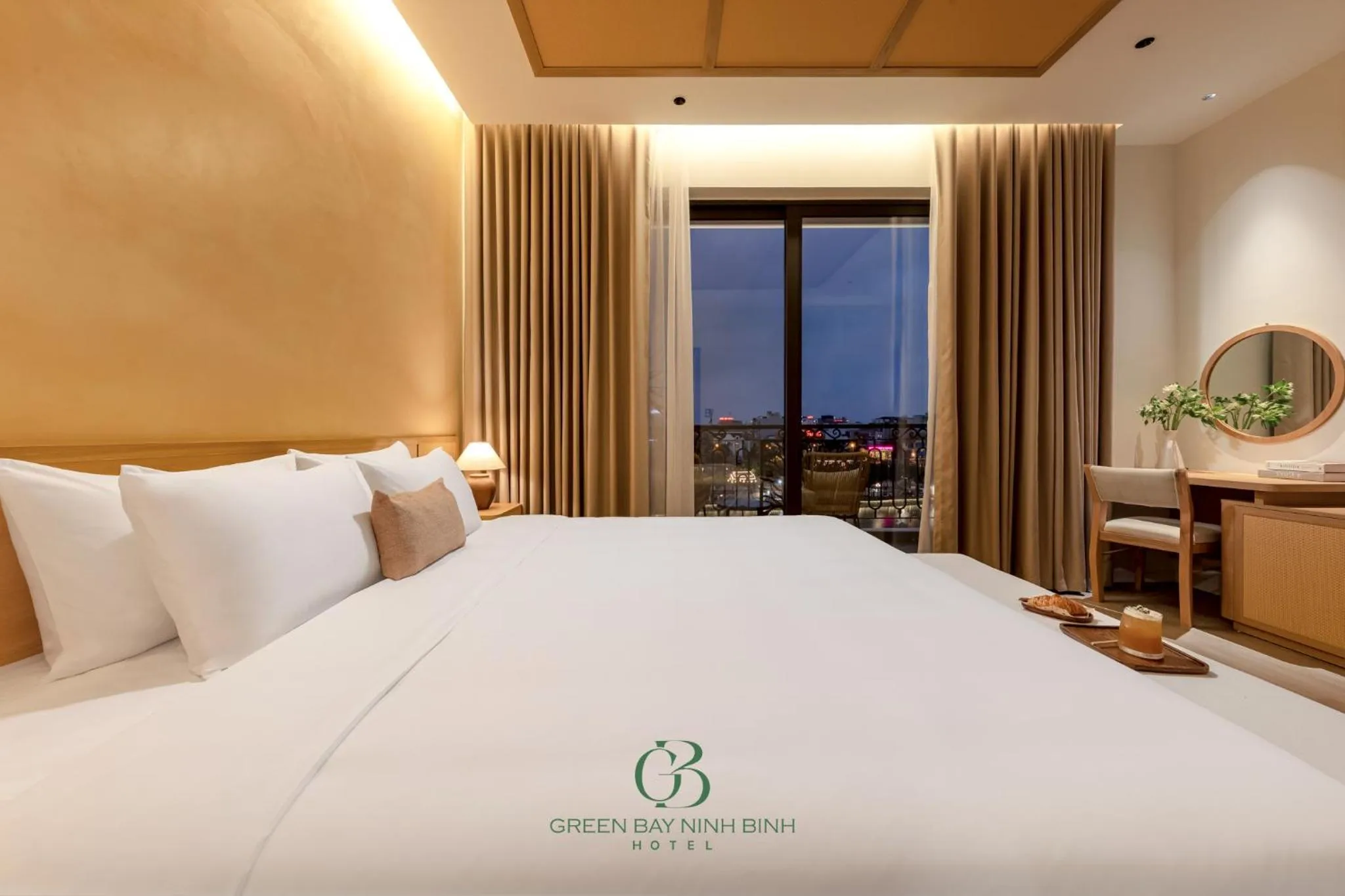 Bed in Green Bay Hotel Ninh Bình