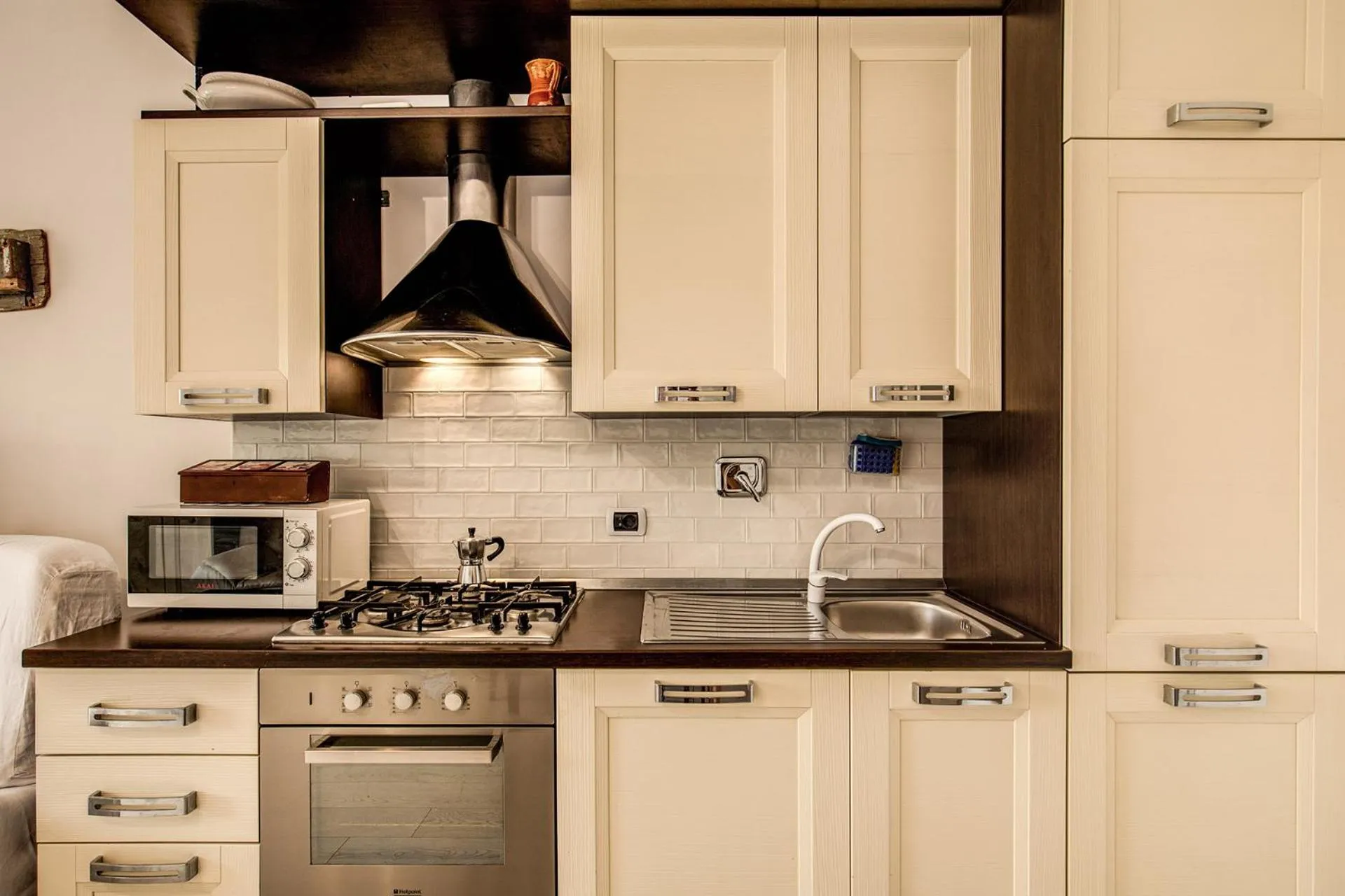 Coffee/tea facilities in Seaside Rome