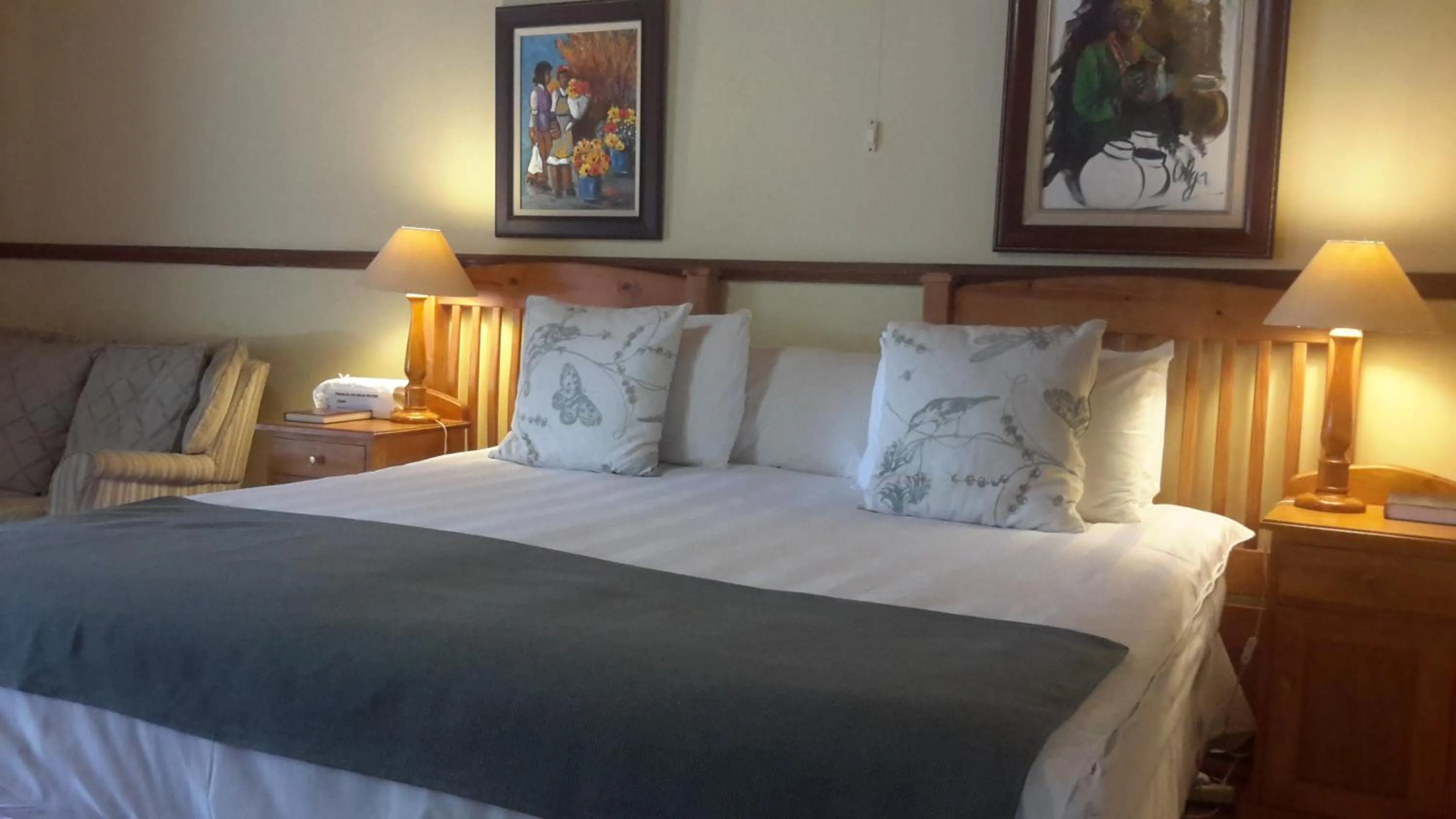 Superior Double or Twin Room with Mountain View - single occupancy in Chez Esme Guest House
