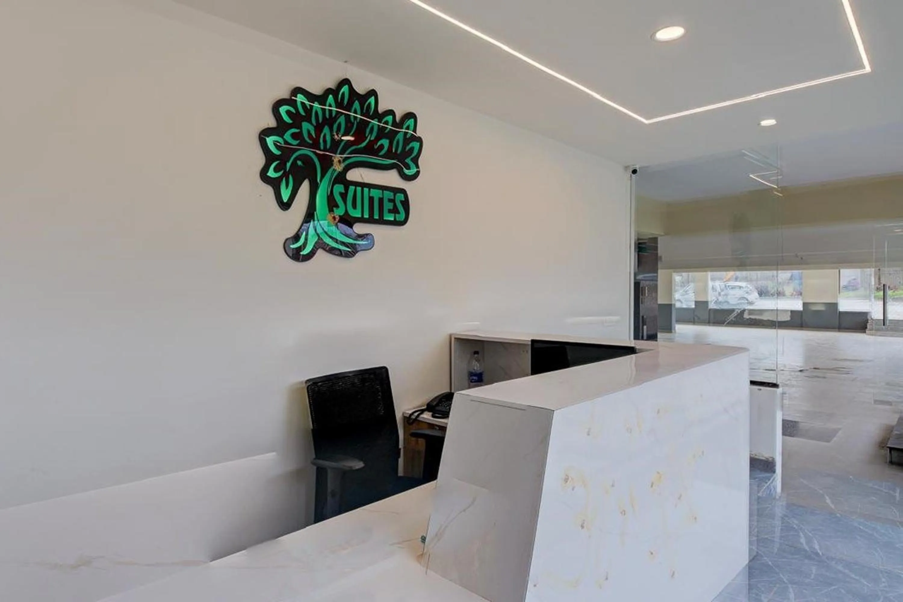 Hotel Tree Suites Next Airport Inn