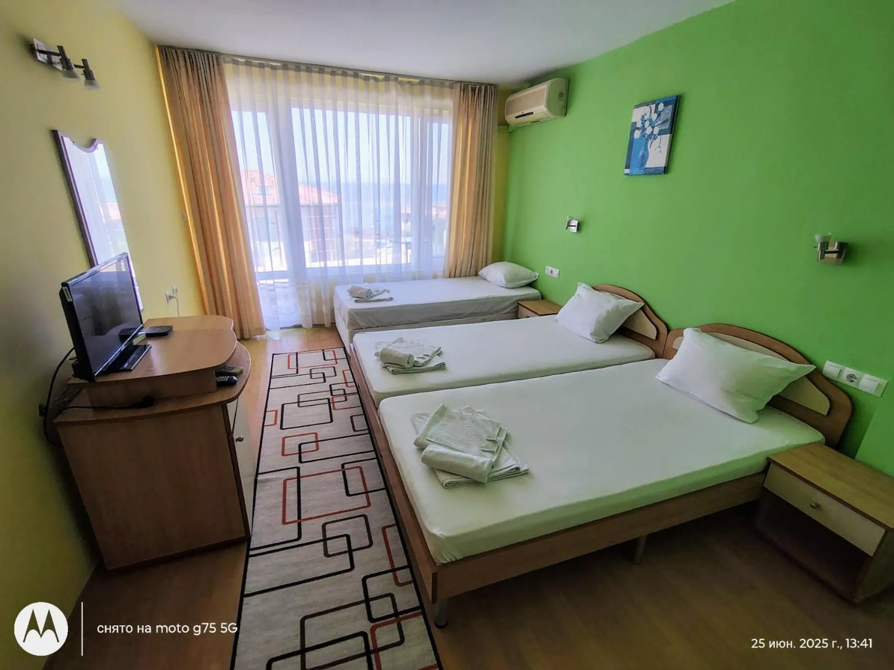 Bed in Family Hotel Coral