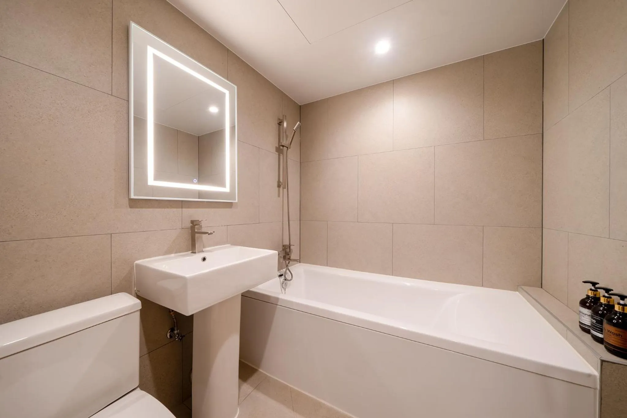 Bath in Jamsil Stay 509