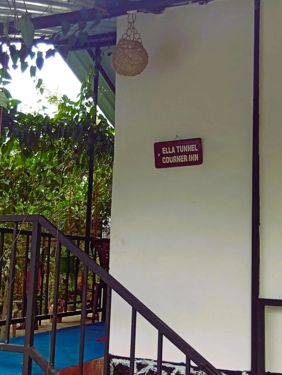 Ella Tunnel Corner Inn