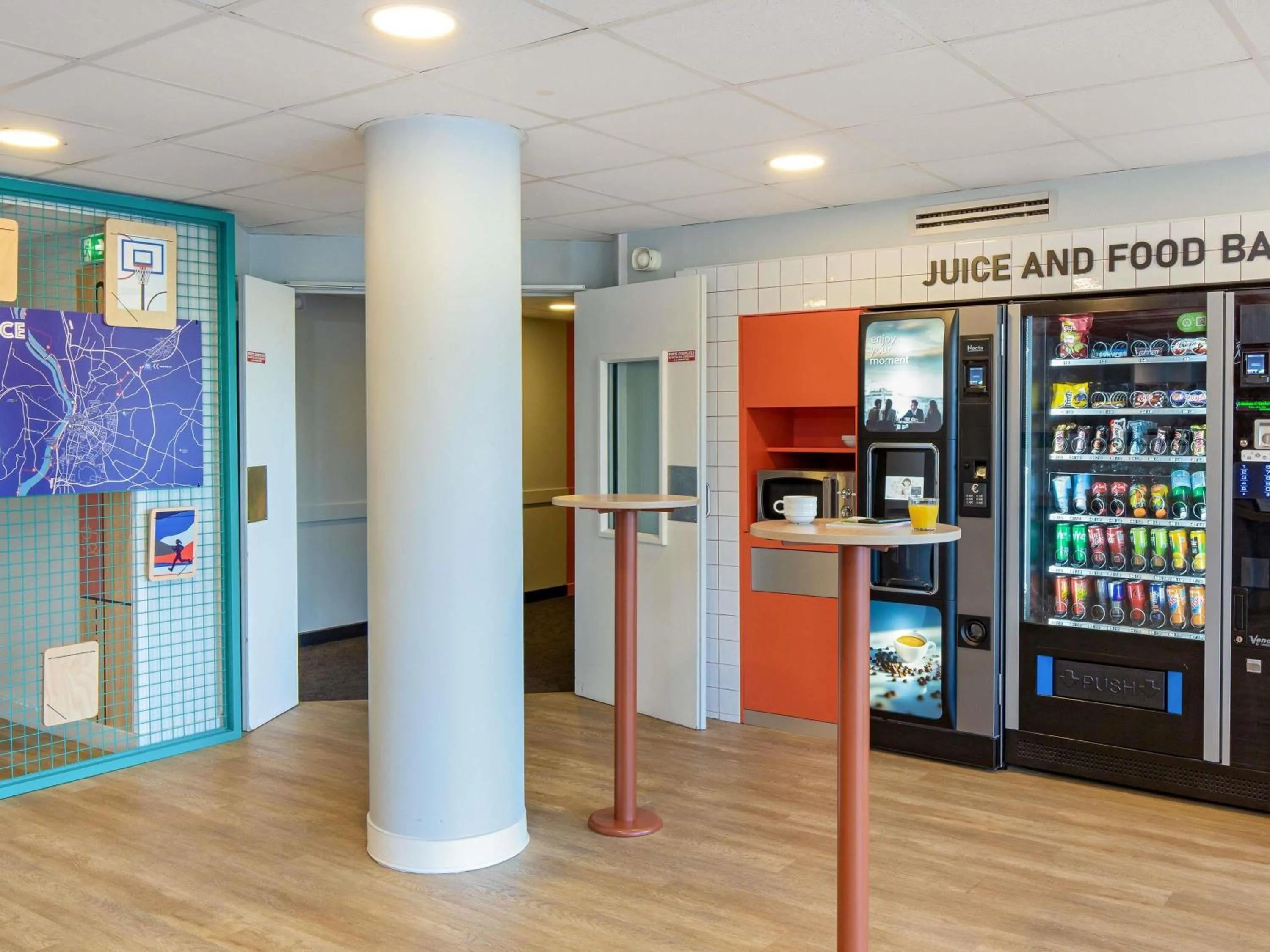 Property building in ibis budget Valence Nord Plateau des Couleures