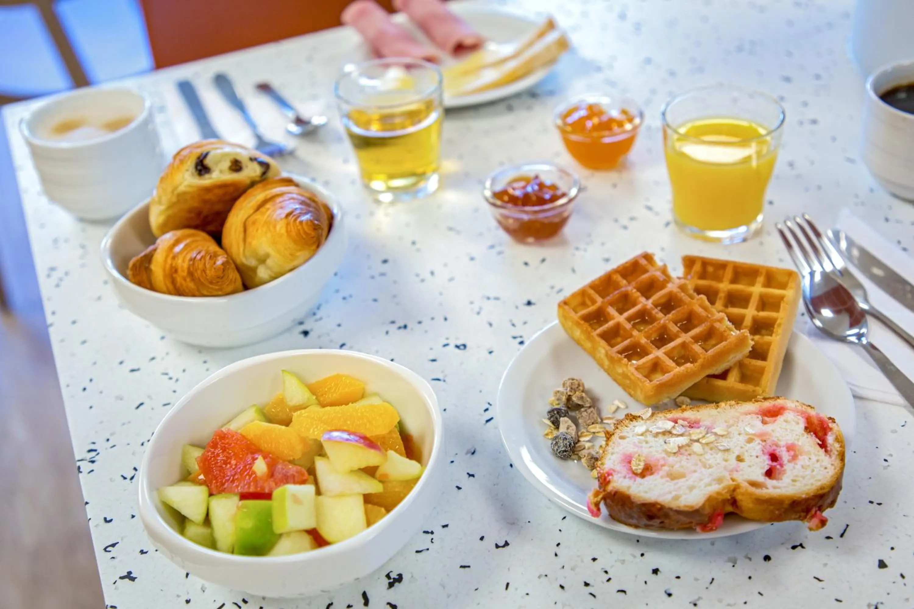 Breakfast in ibis budget Valence Nord Plateau des Couleures