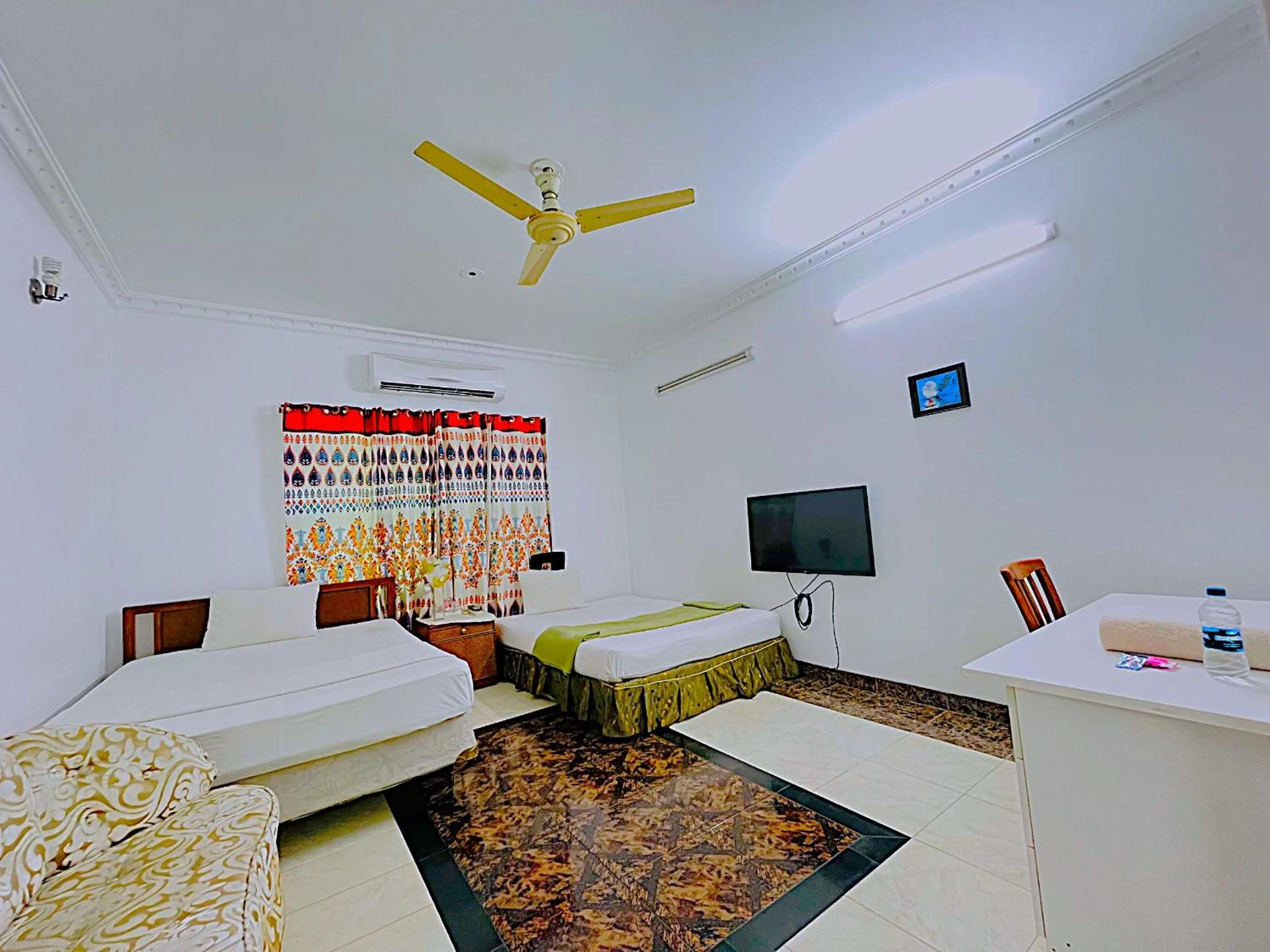 Budget Double Room in Maya Eco Guest House