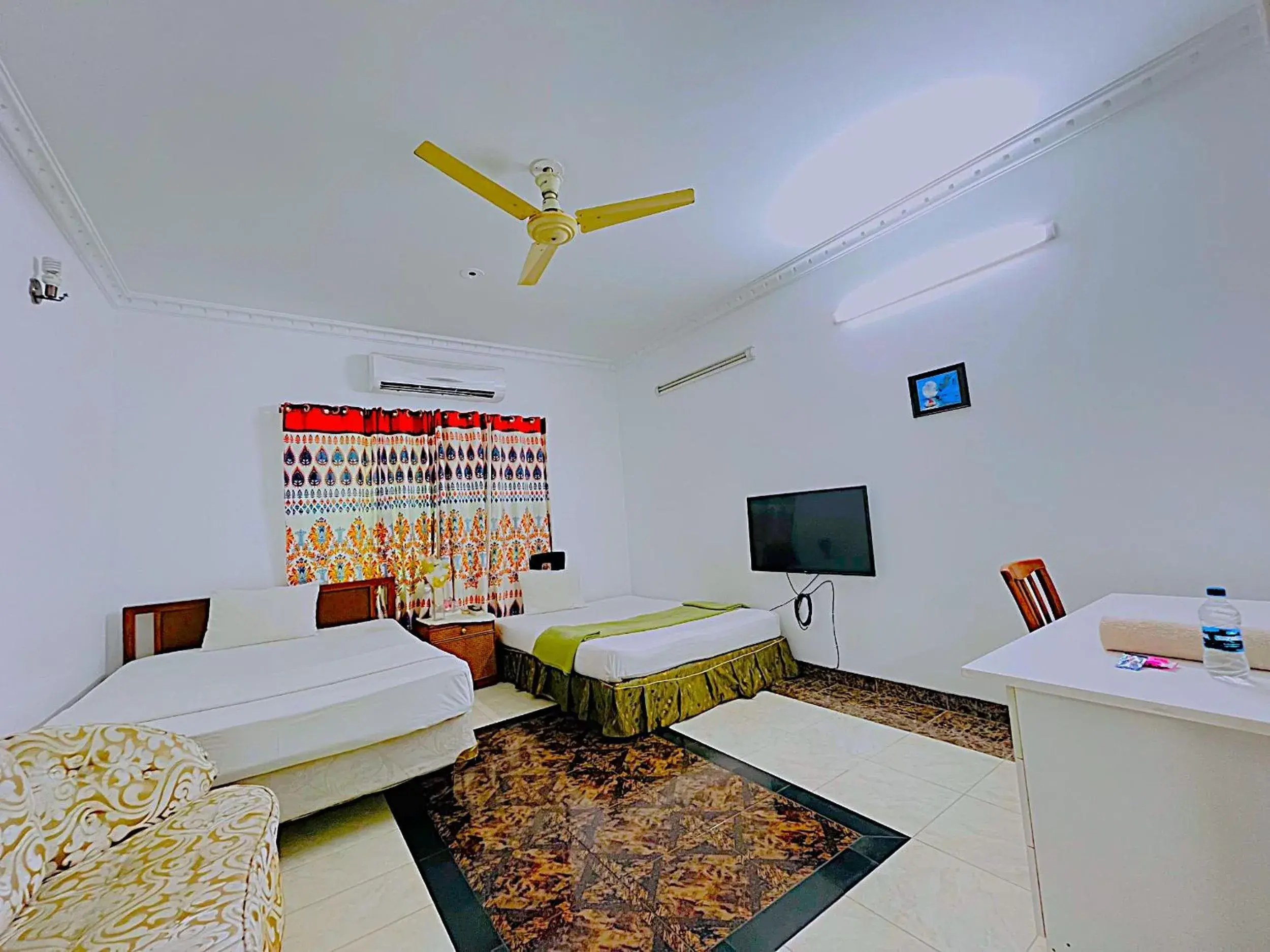 Budget Double Room in Maya Eco Guest House Budget Double Room in Maya Eco Guest House