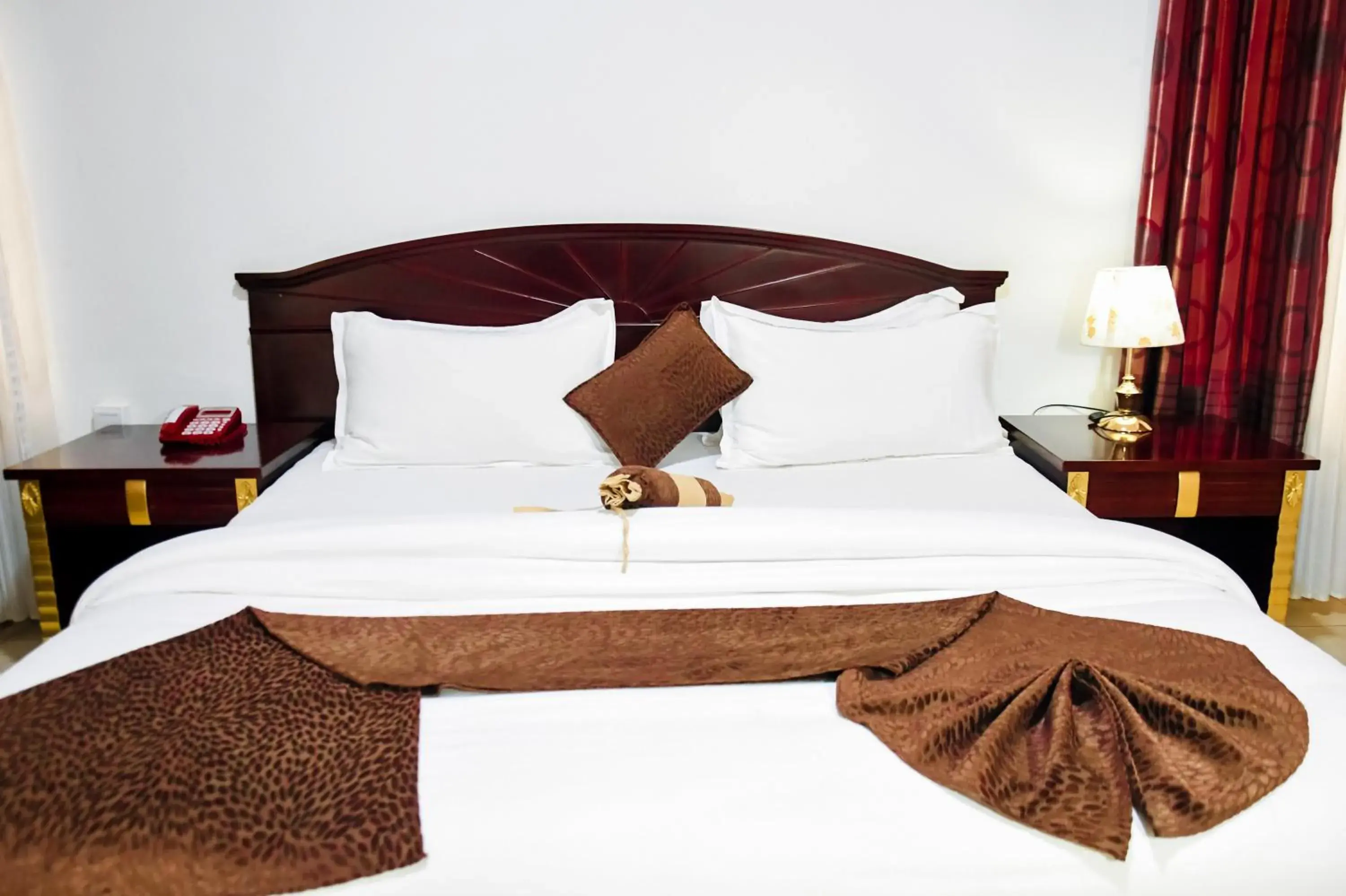 Bed in Quiet Haven Hotel Bed in Quiet Haven Hotel