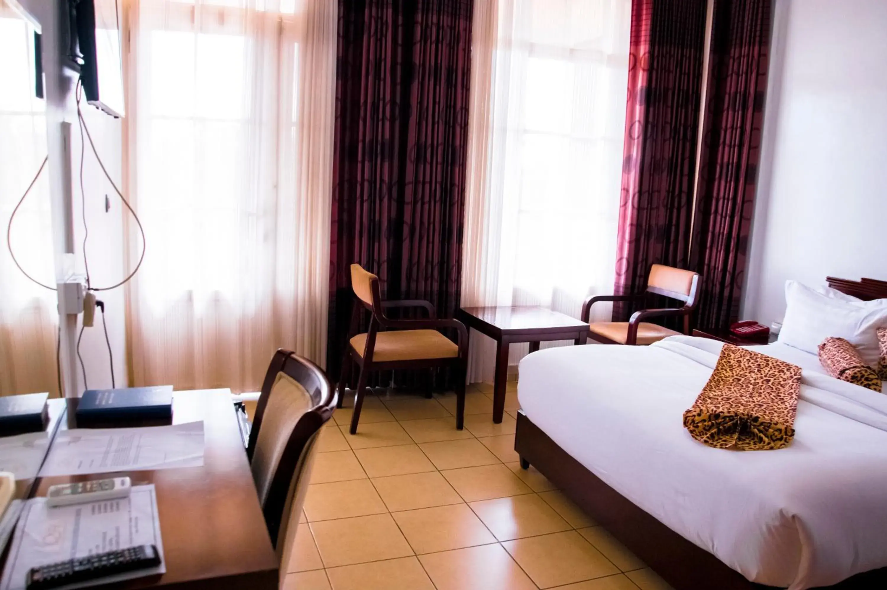 Deluxe Single Room in Quiet Haven Hotel Deluxe Single Room in Quiet Haven Hotel