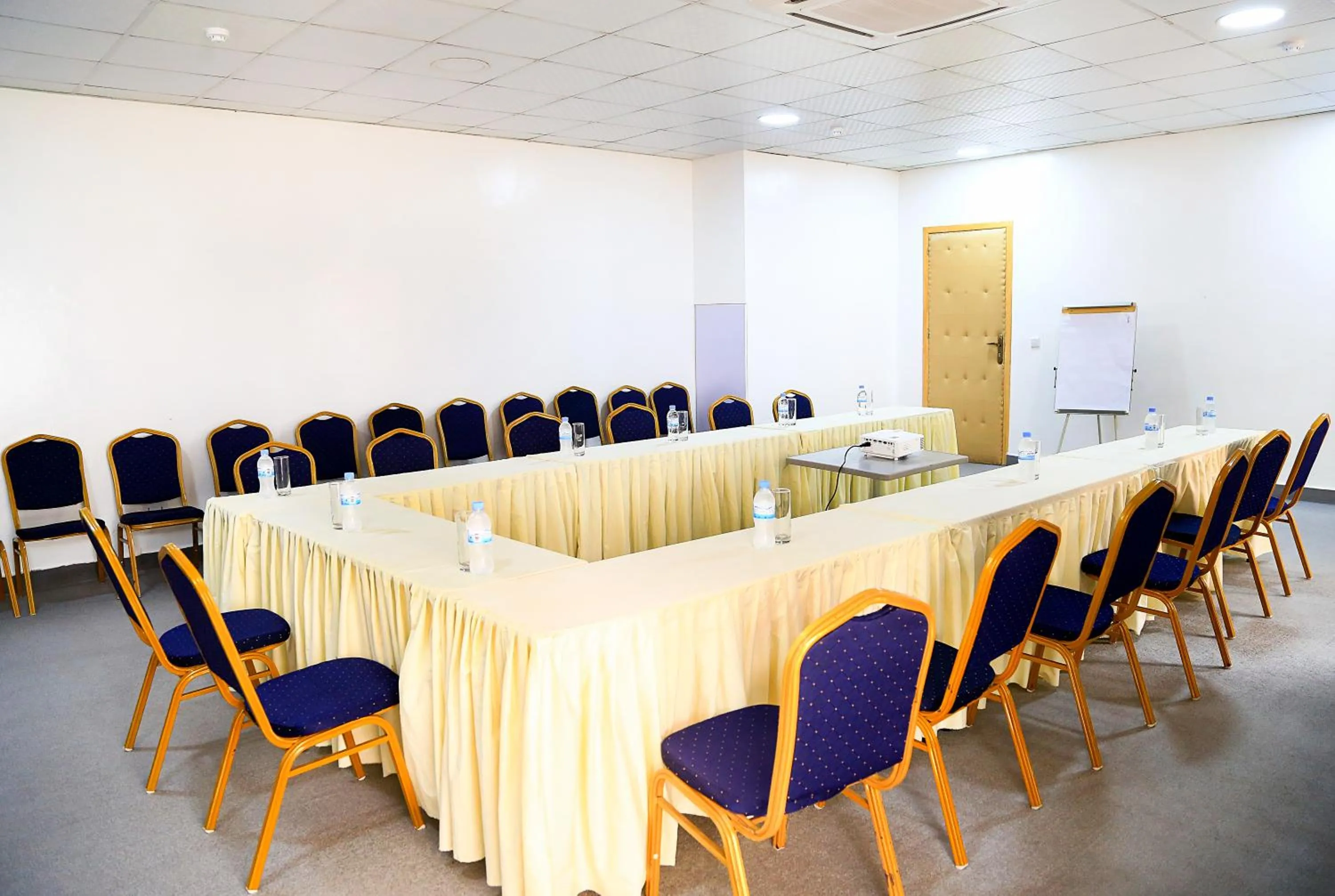 Business facilities in Quiet Haven Hotel