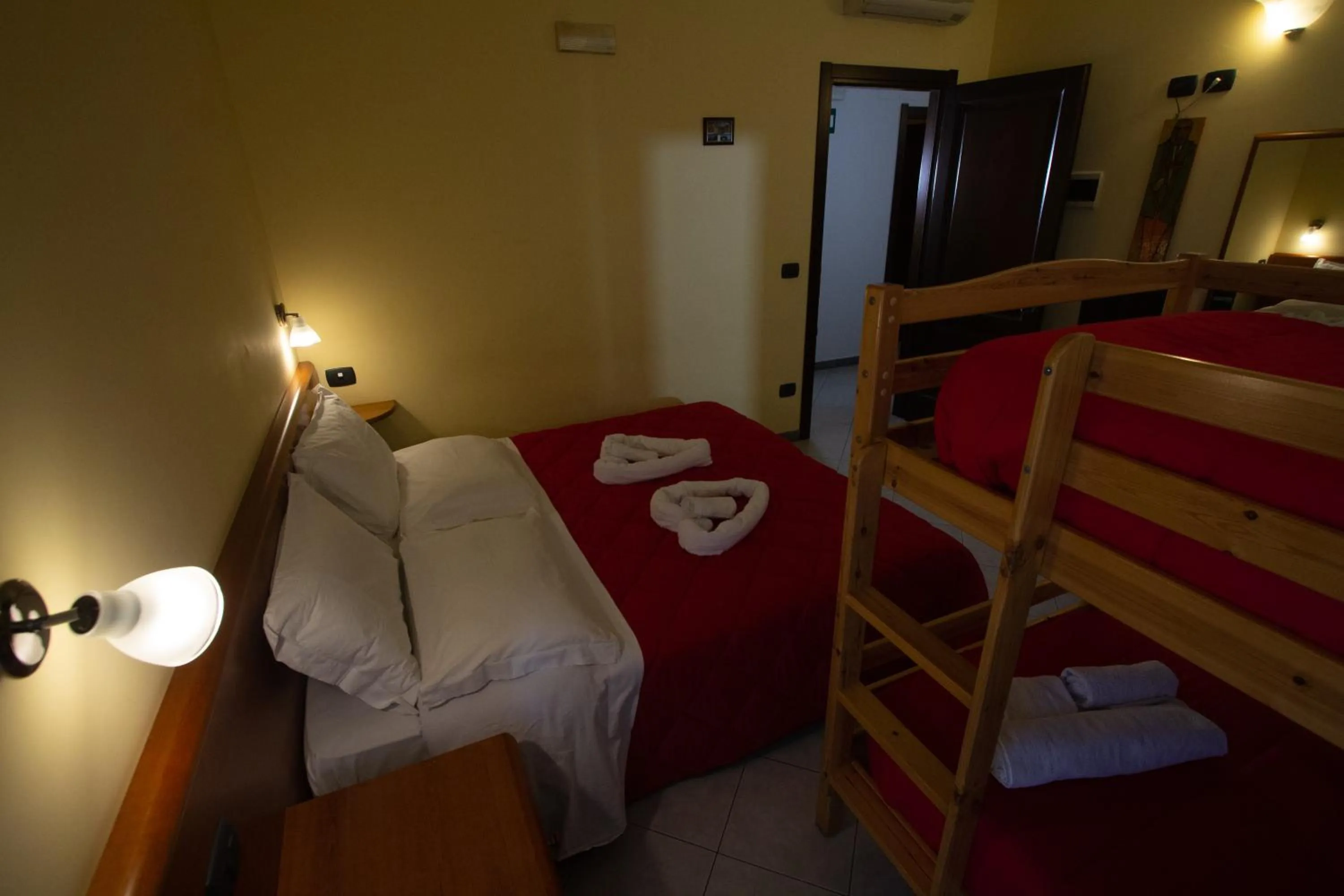 Photo of the whole room, Bed in Hotel Merlino