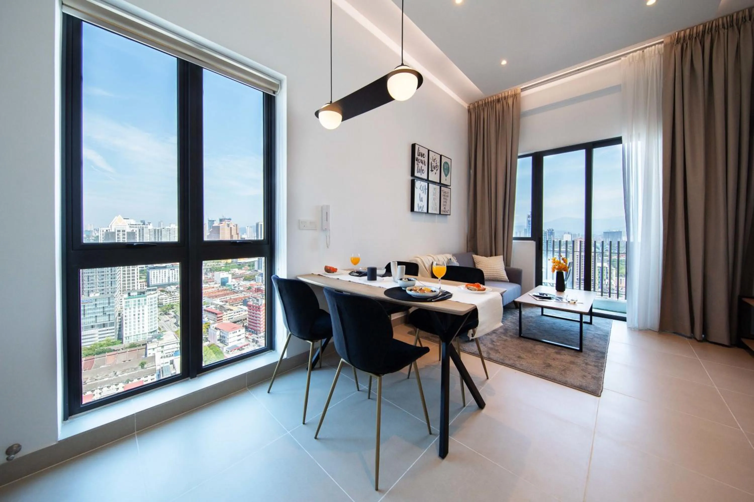 Living room in LUXE Infinitum KLCC by DX