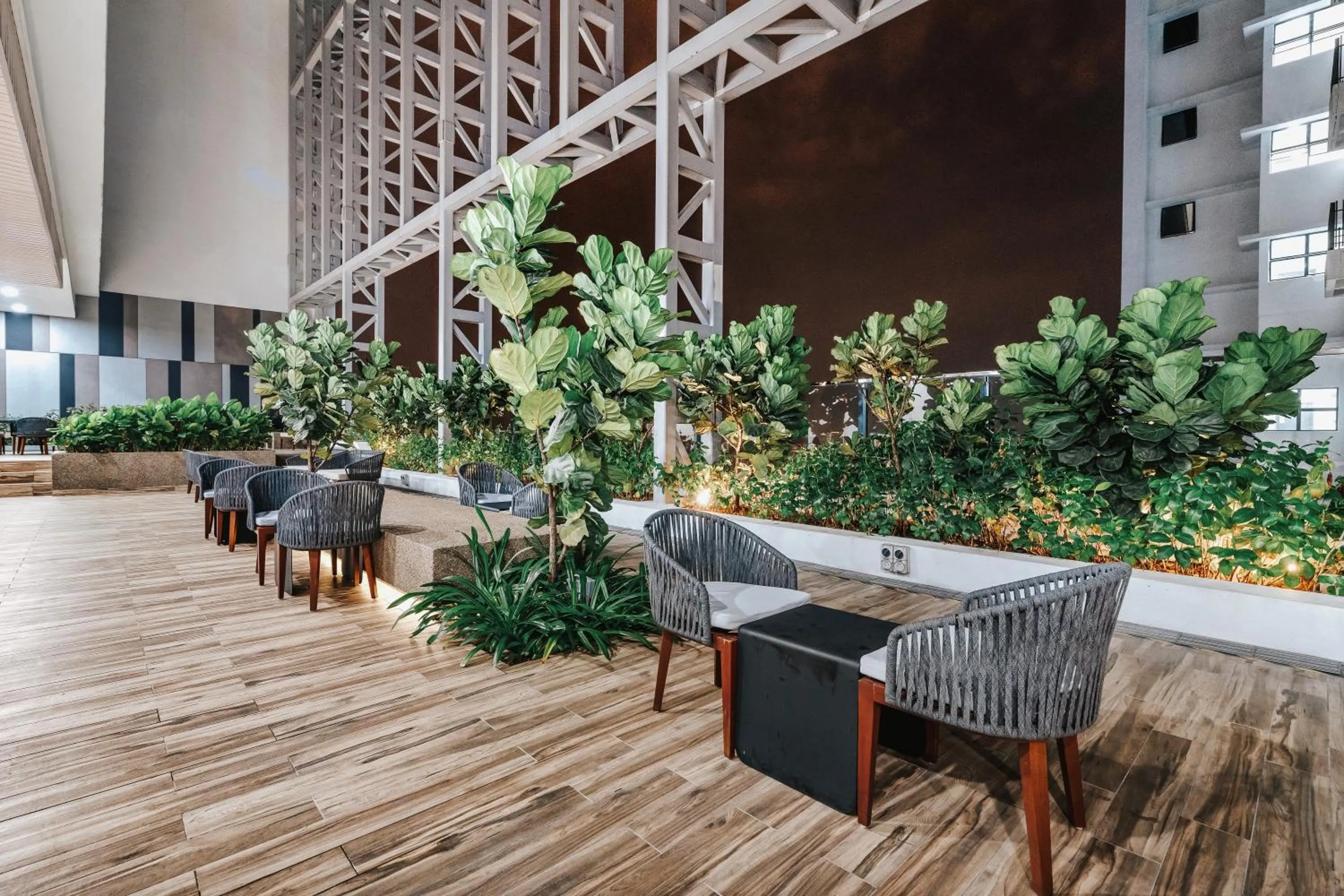 Balcony/Terrace in LUXE Infinitum KLCC by DX