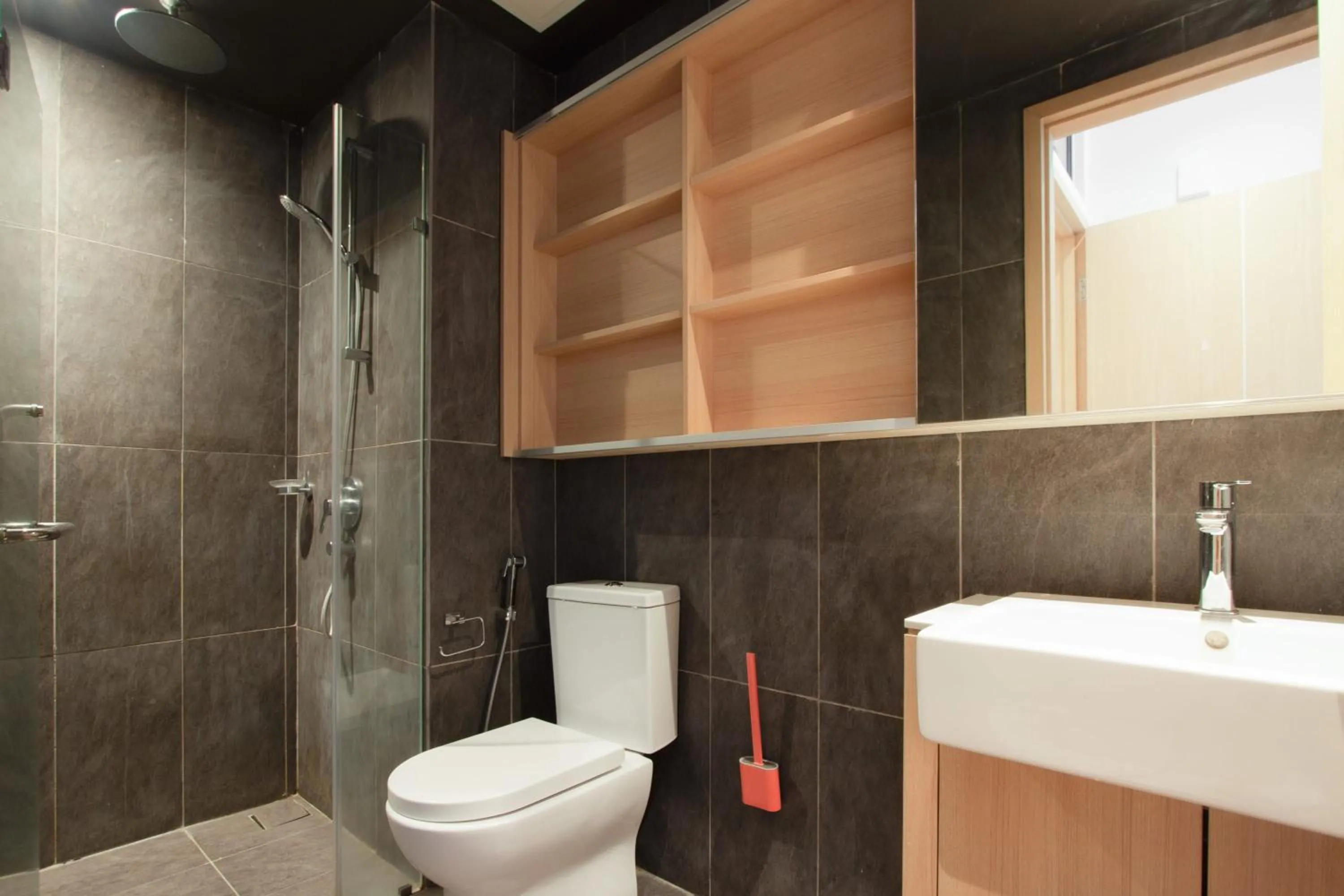 Shower in LUXE Infinitum KLCC by DX