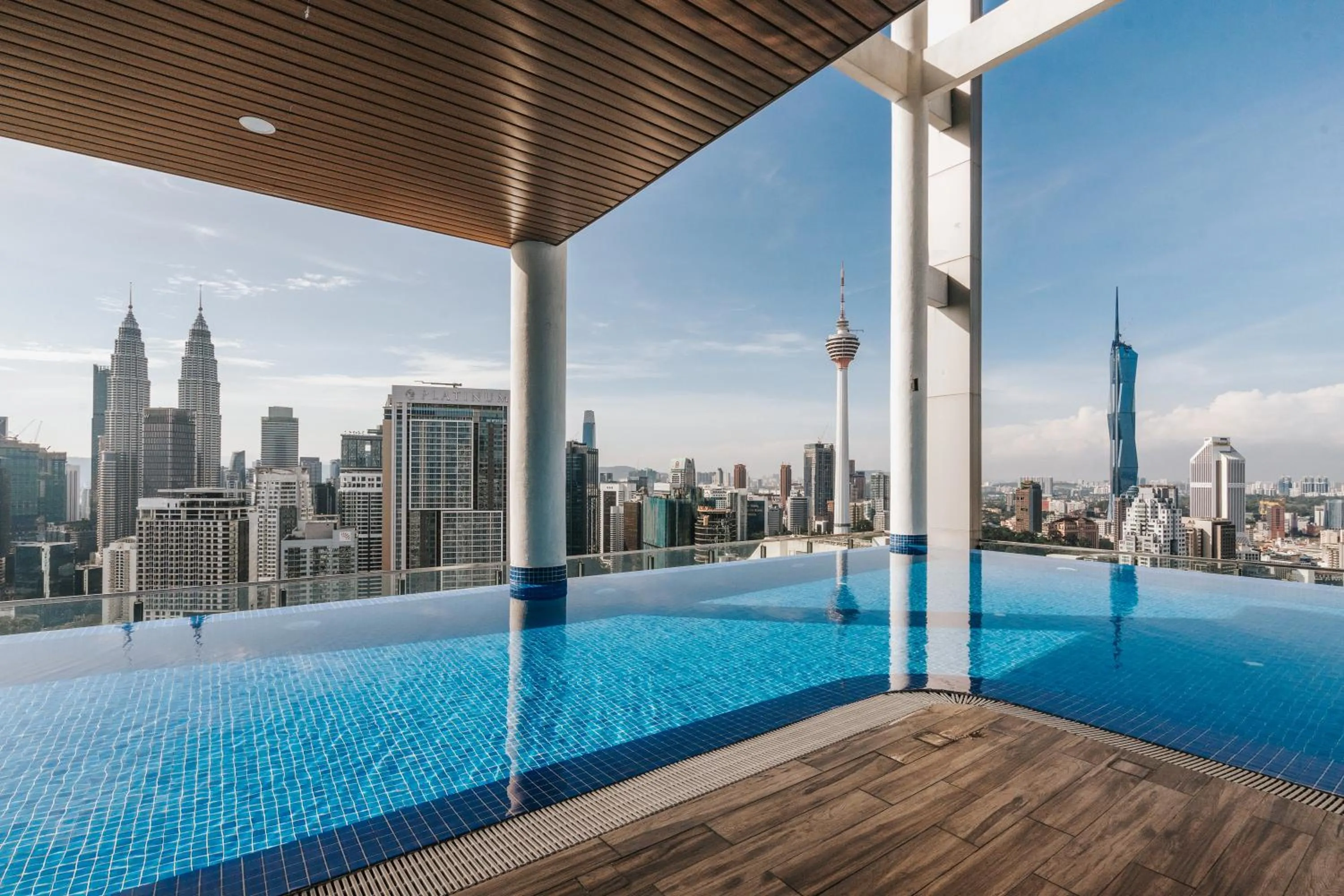 Swimming pool in LUXE Infinitum KLCC by DX