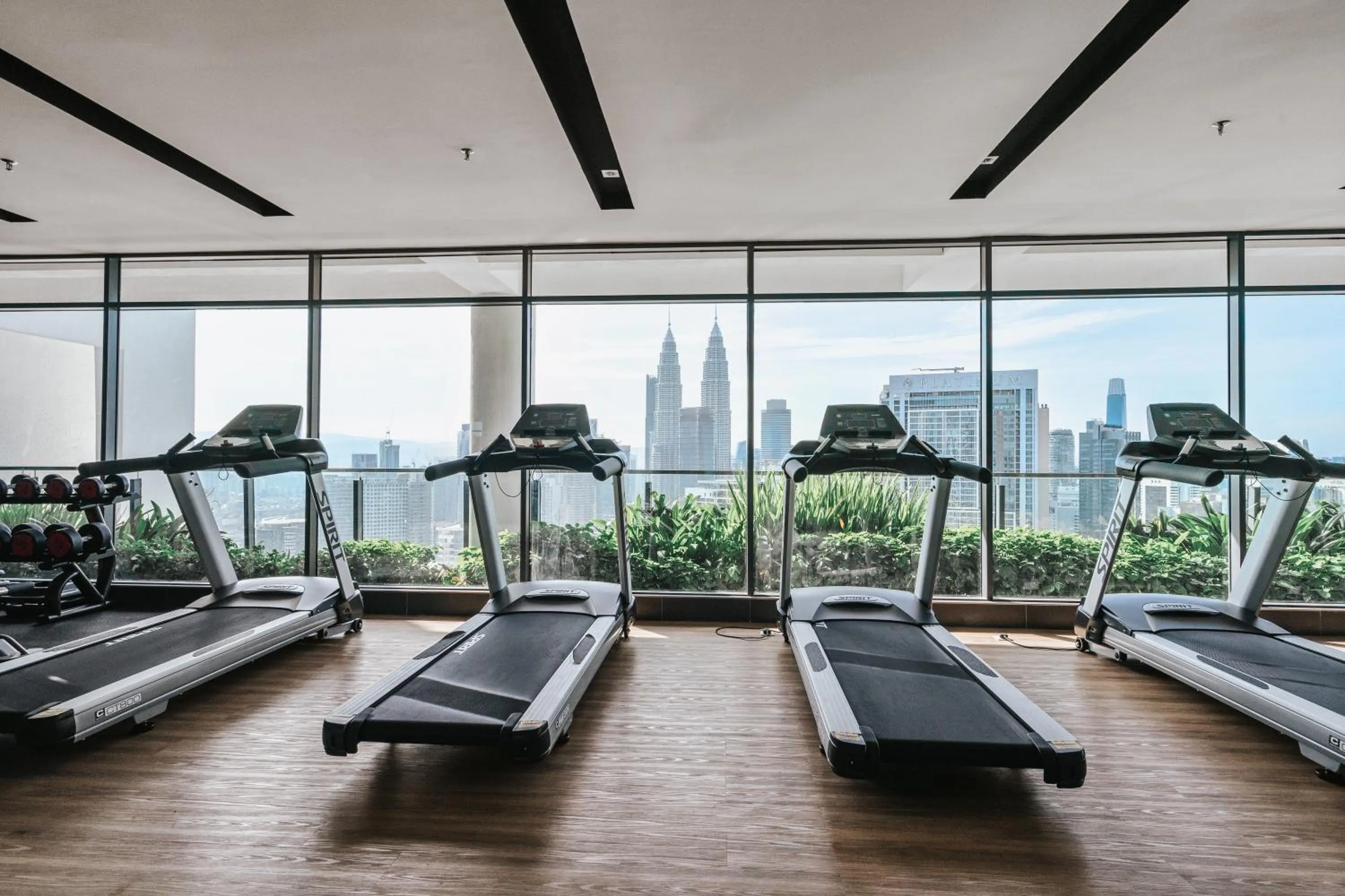 Fitness centre/facilities in LUXE Infinitum KLCC by DX