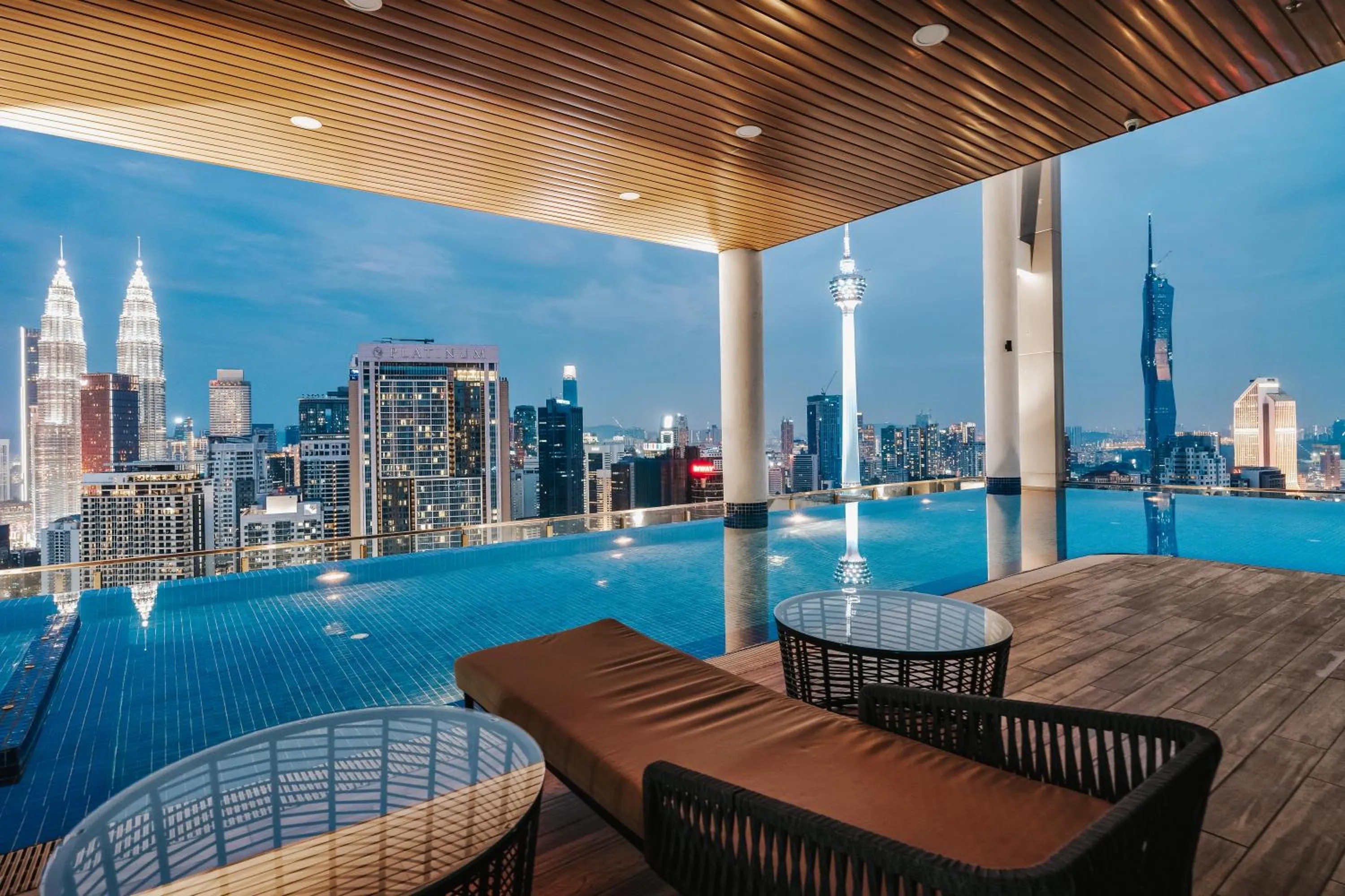 Swimming pool in LUXE Infinitum KLCC by DX